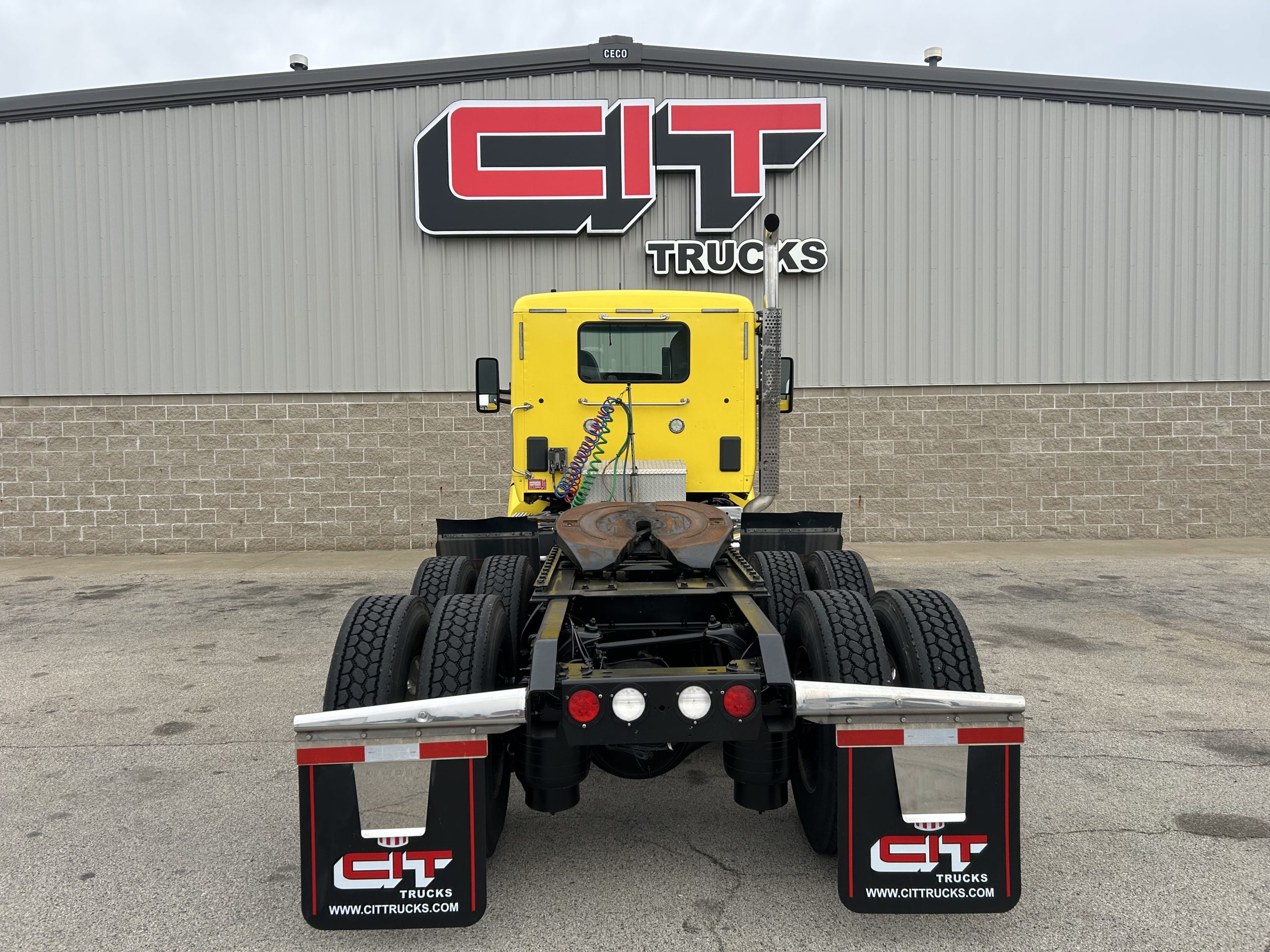 2016 KENWORTH T680 - image 5 of 6