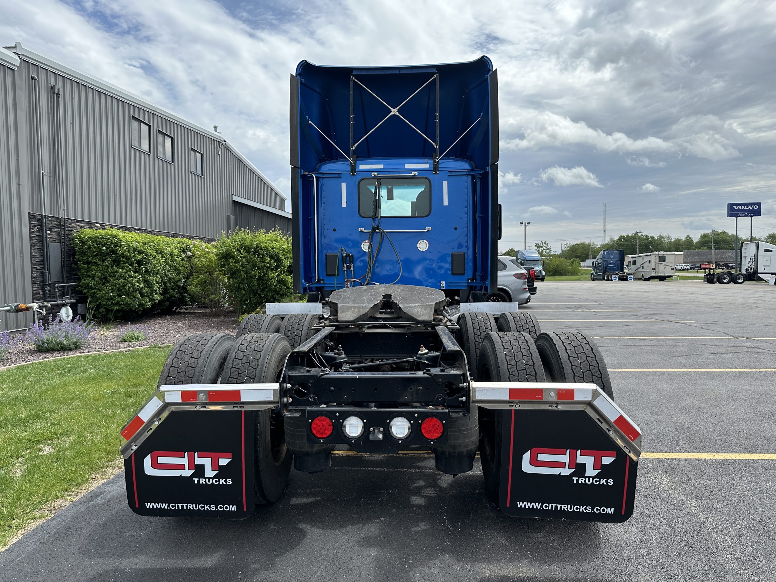 2023 KENWORTH T680 - image 6 of 6