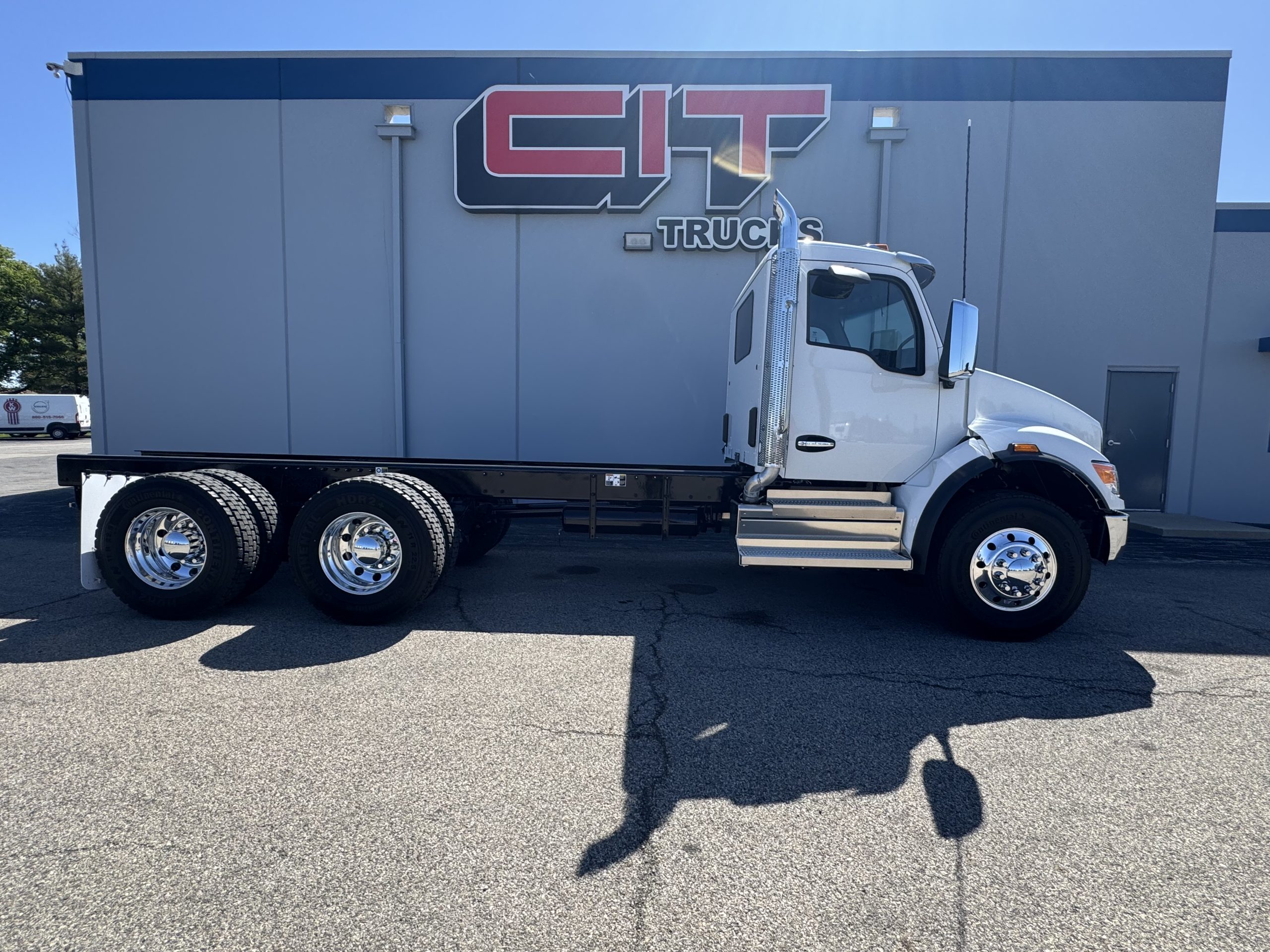 NEW 2026 KENWORTH T480 - image 4 of 6
