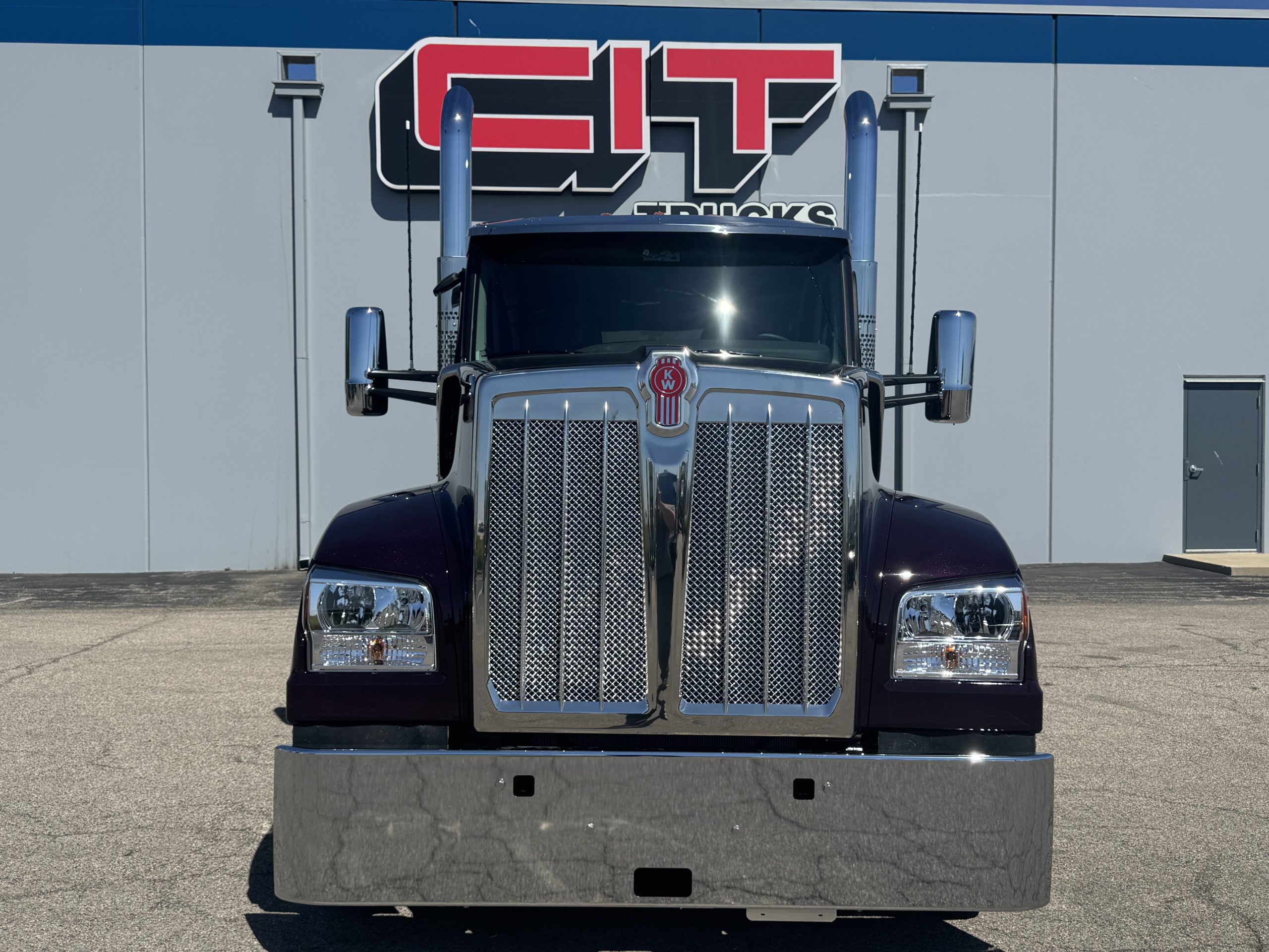 NEW 2027 KENWORTH W990 NEW 2027 KENWORTH W990 - image 2 of 6