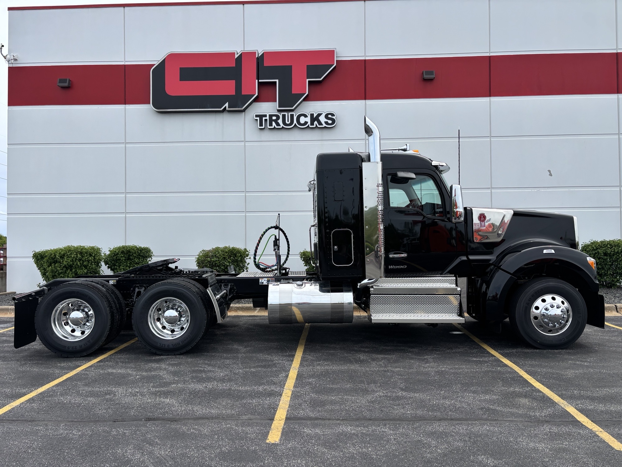 NEW 2027 KENWORTH W990 - image 4 of 6