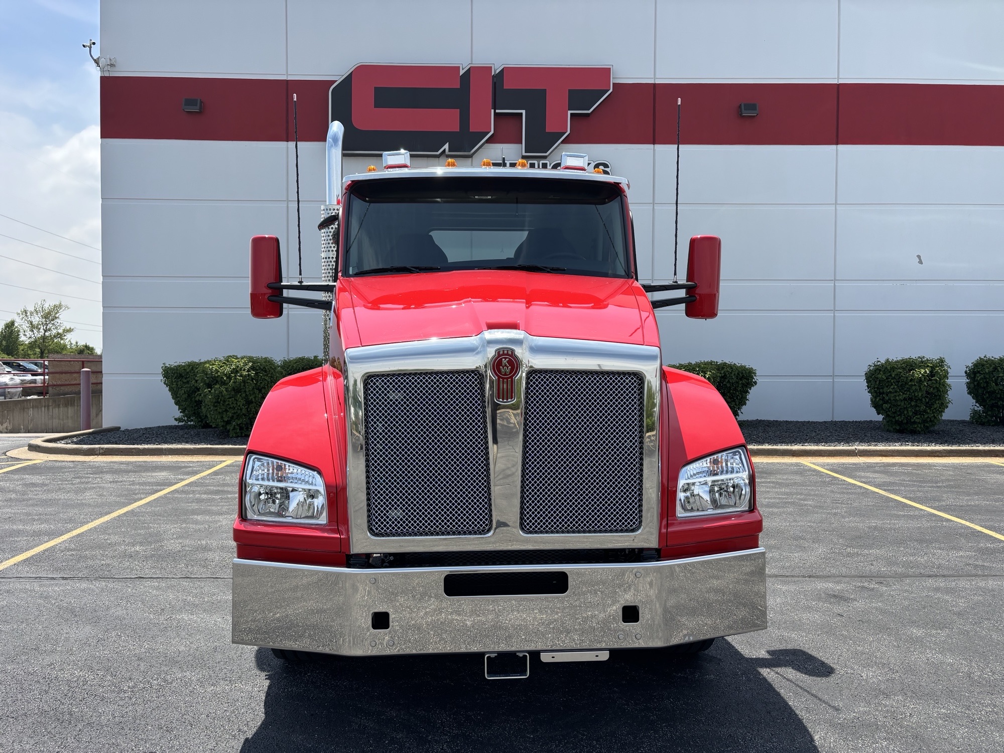 NEW 2027 KENWORTH T880 - image 2 of 6