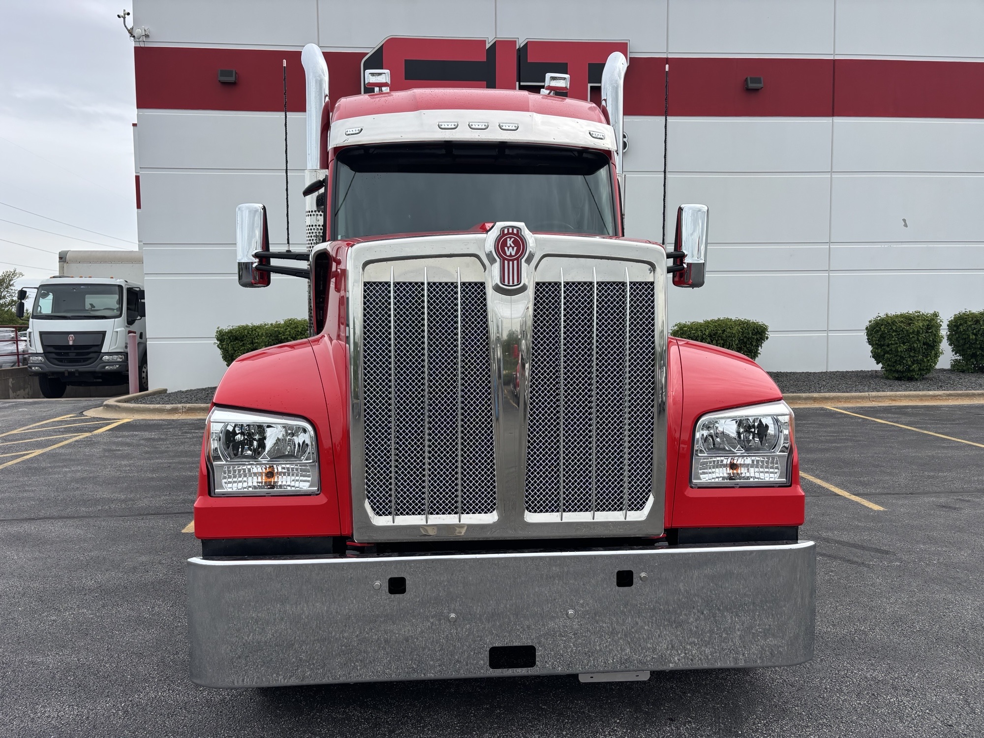 NEW 2027 KENWORTH W990 NEW 2027 KENWORTH W990 - image 2 of 6