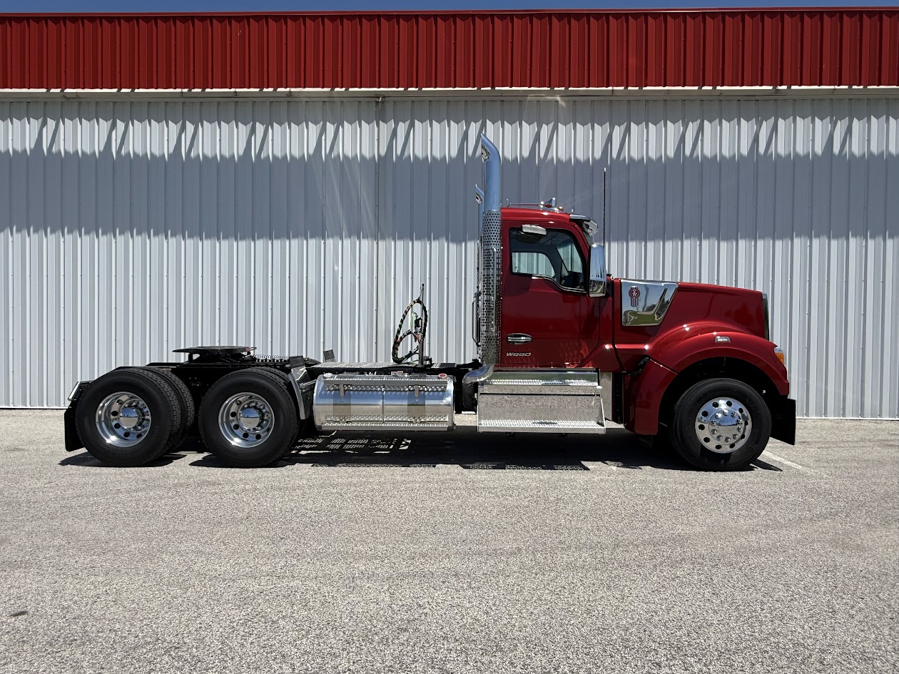 2027 KENWORTH W990 - image 4 of 6