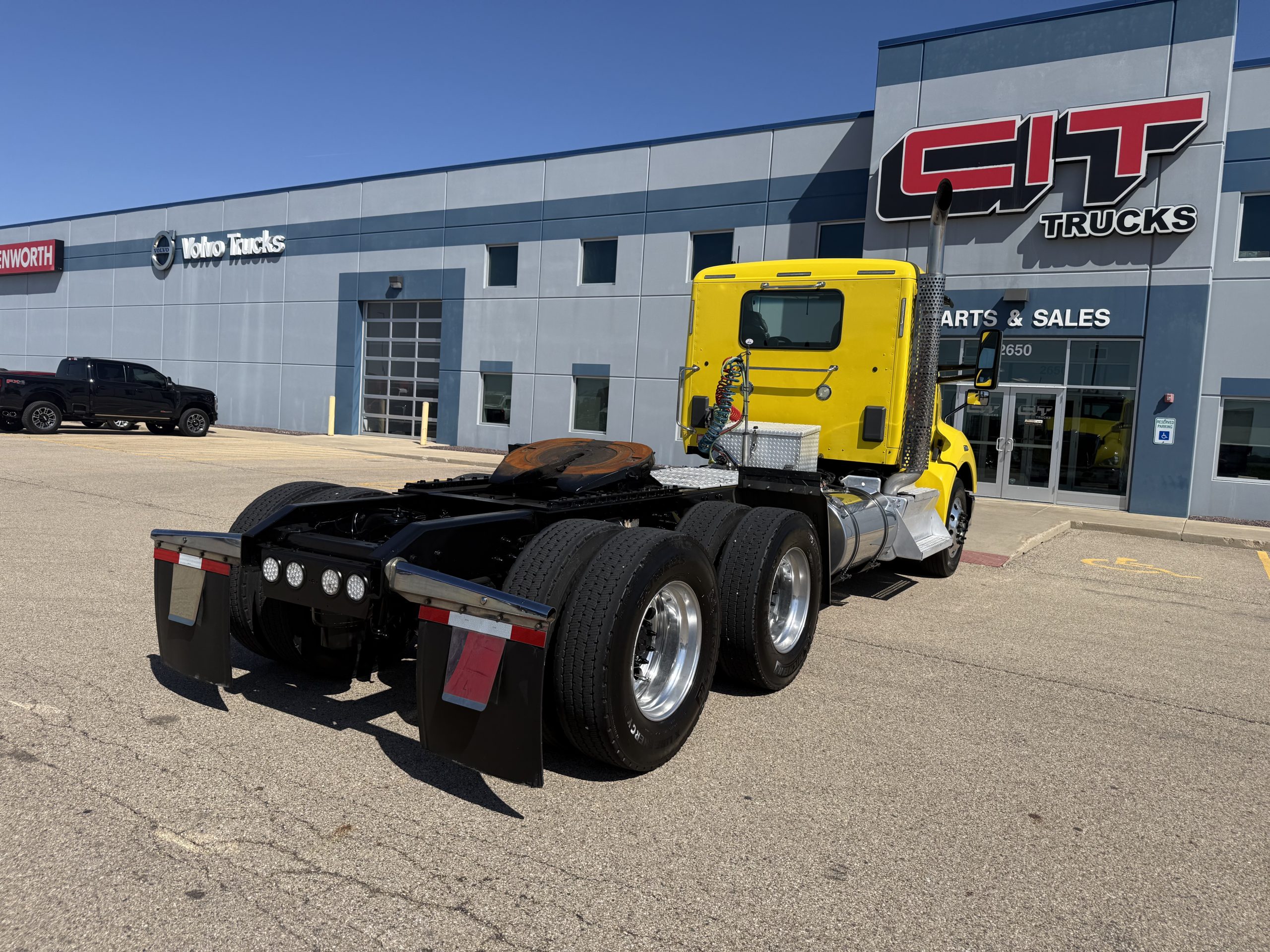 2016 KENWORTH T680 - image 5 of 6