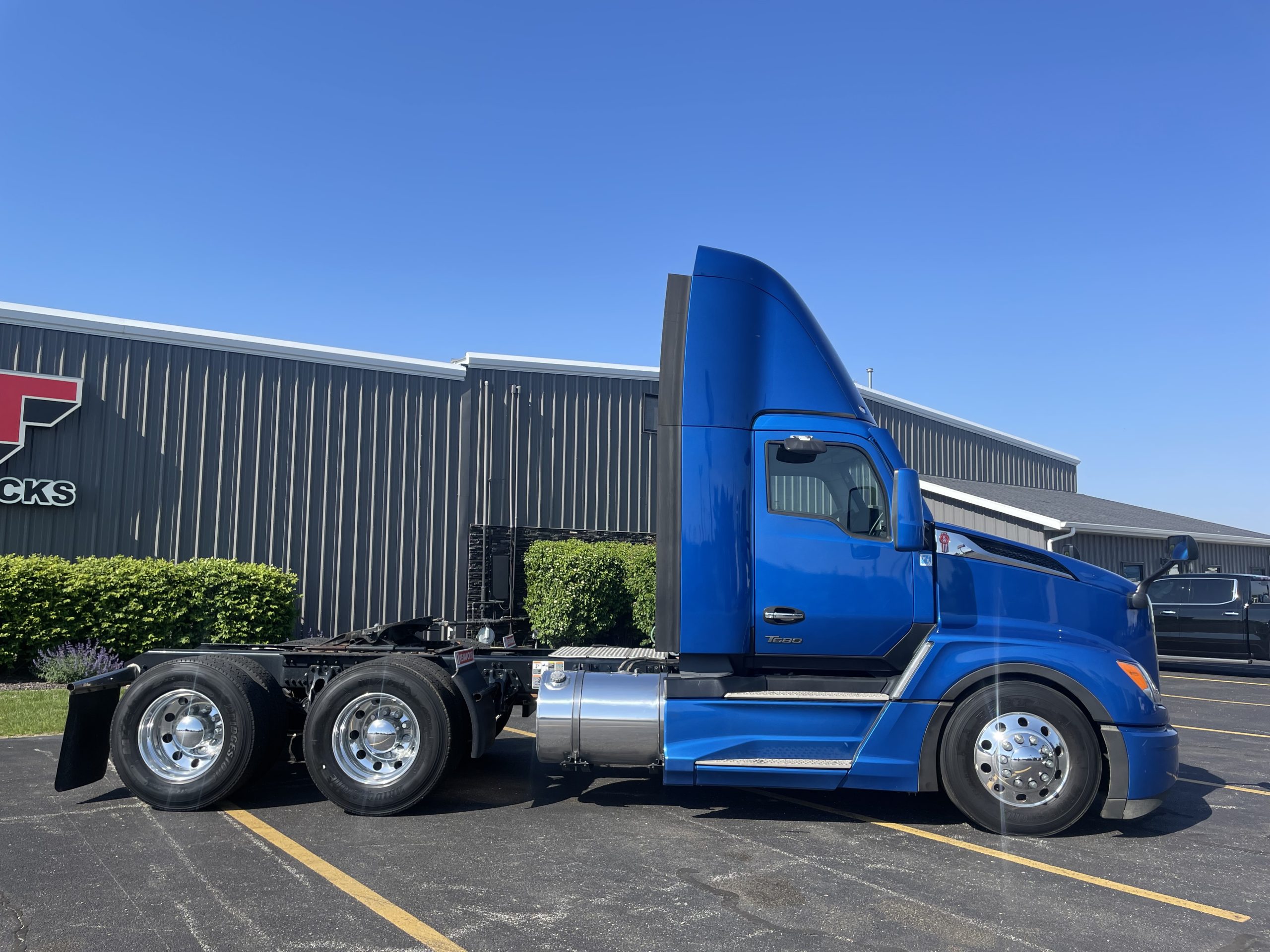 2023 KENWORTH T680 - image 6 of 6