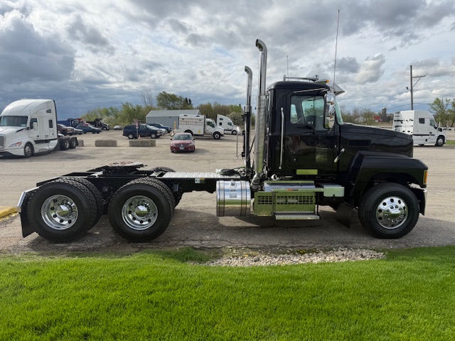 2027 MACK PINNACLE - image 4 of 6