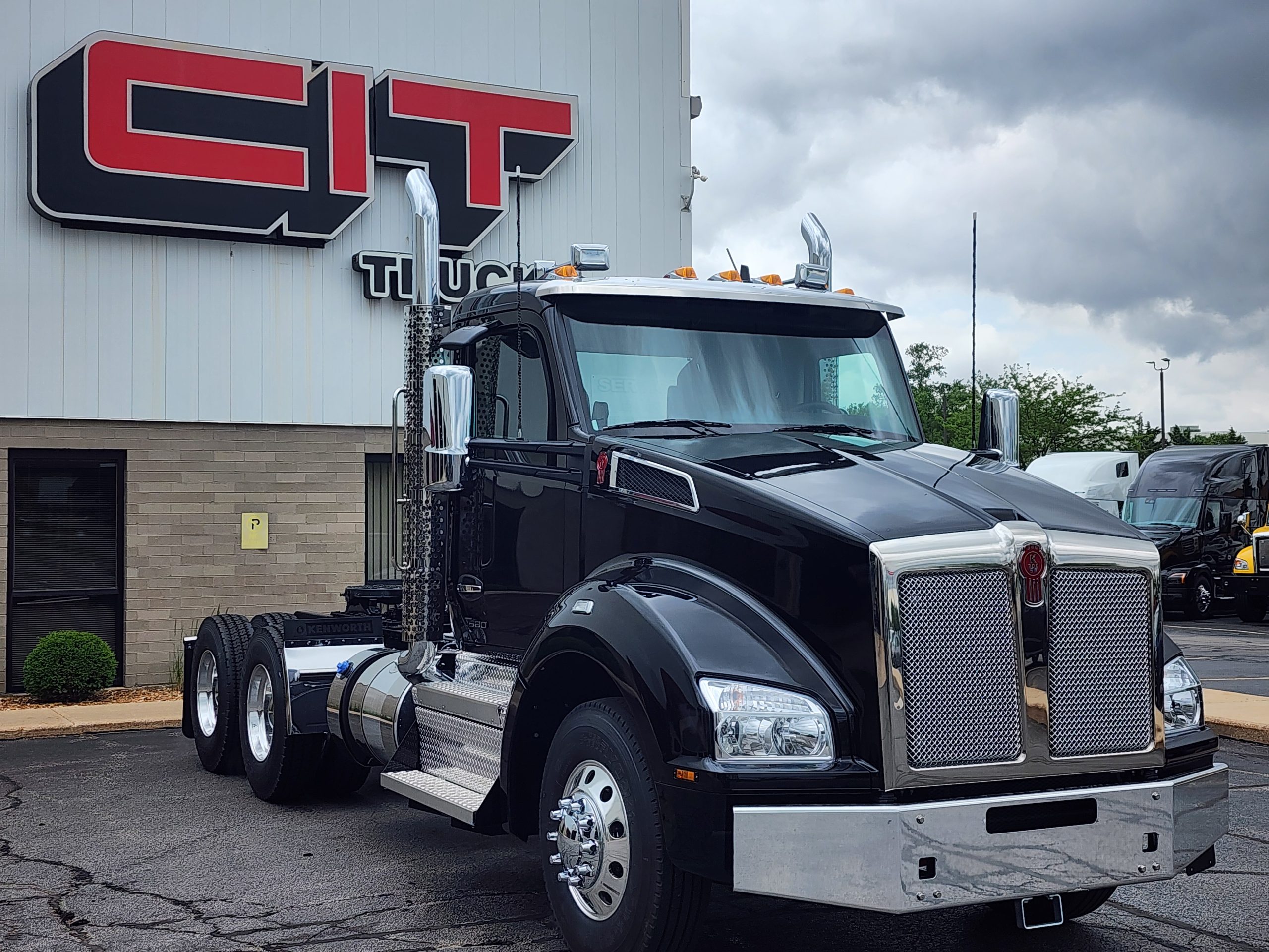 NEW 2027 KENWORTH T880 - image 3 of 6