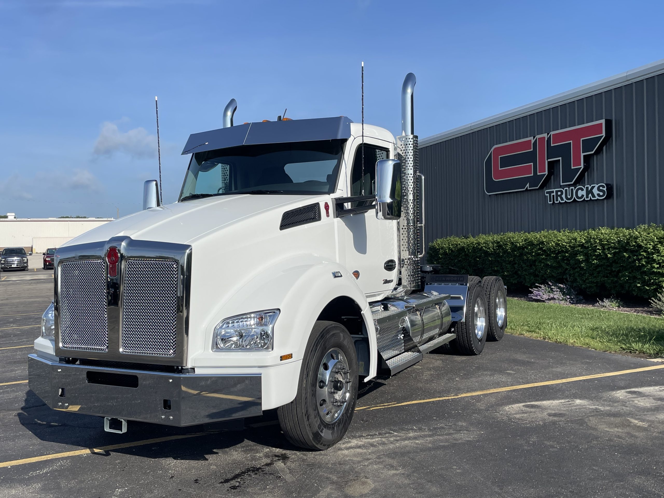 2027 Kenworth T880 in Normal, IL