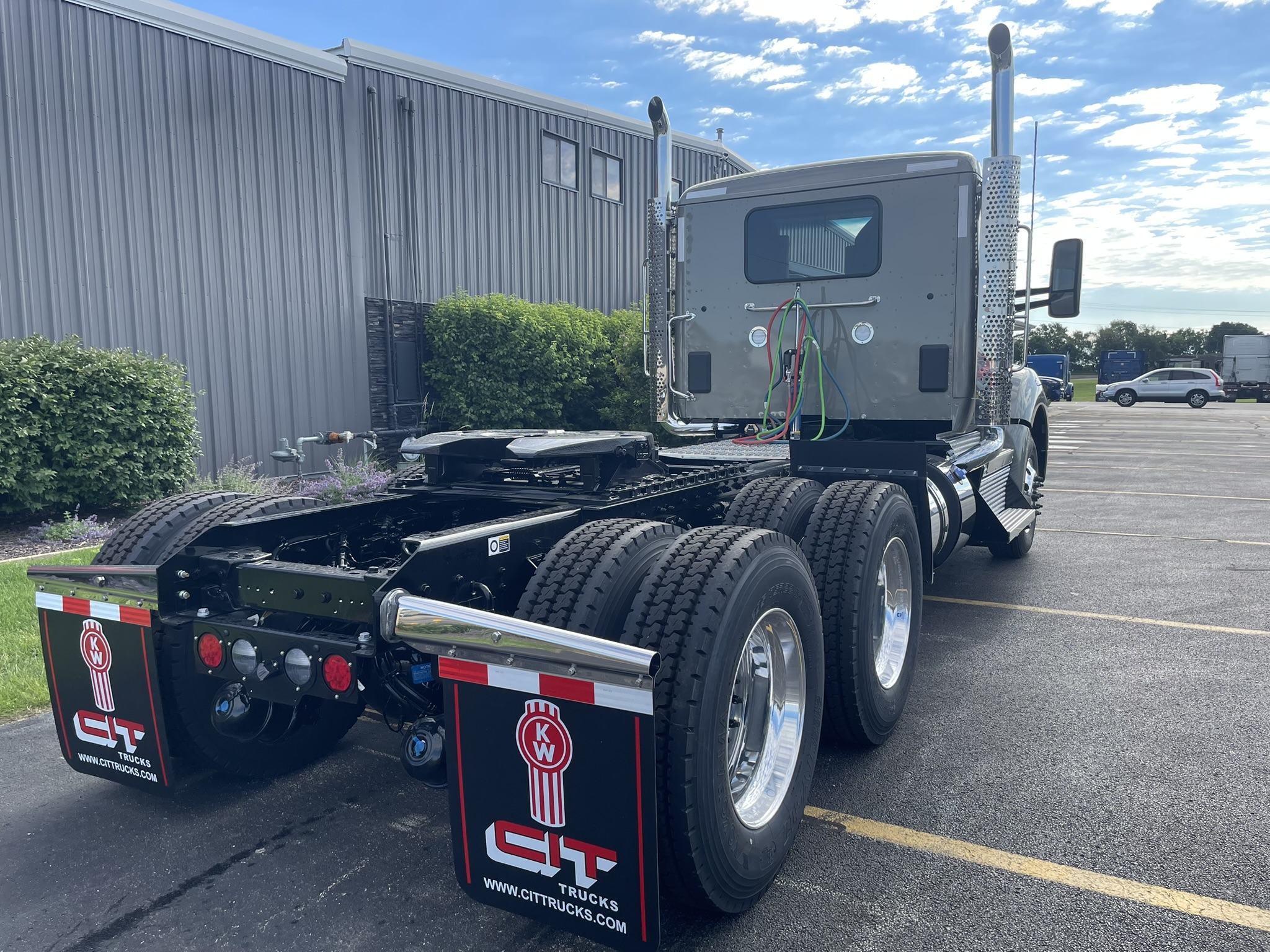 NEW 2027 KENWORTH T880 - image 6 of 6