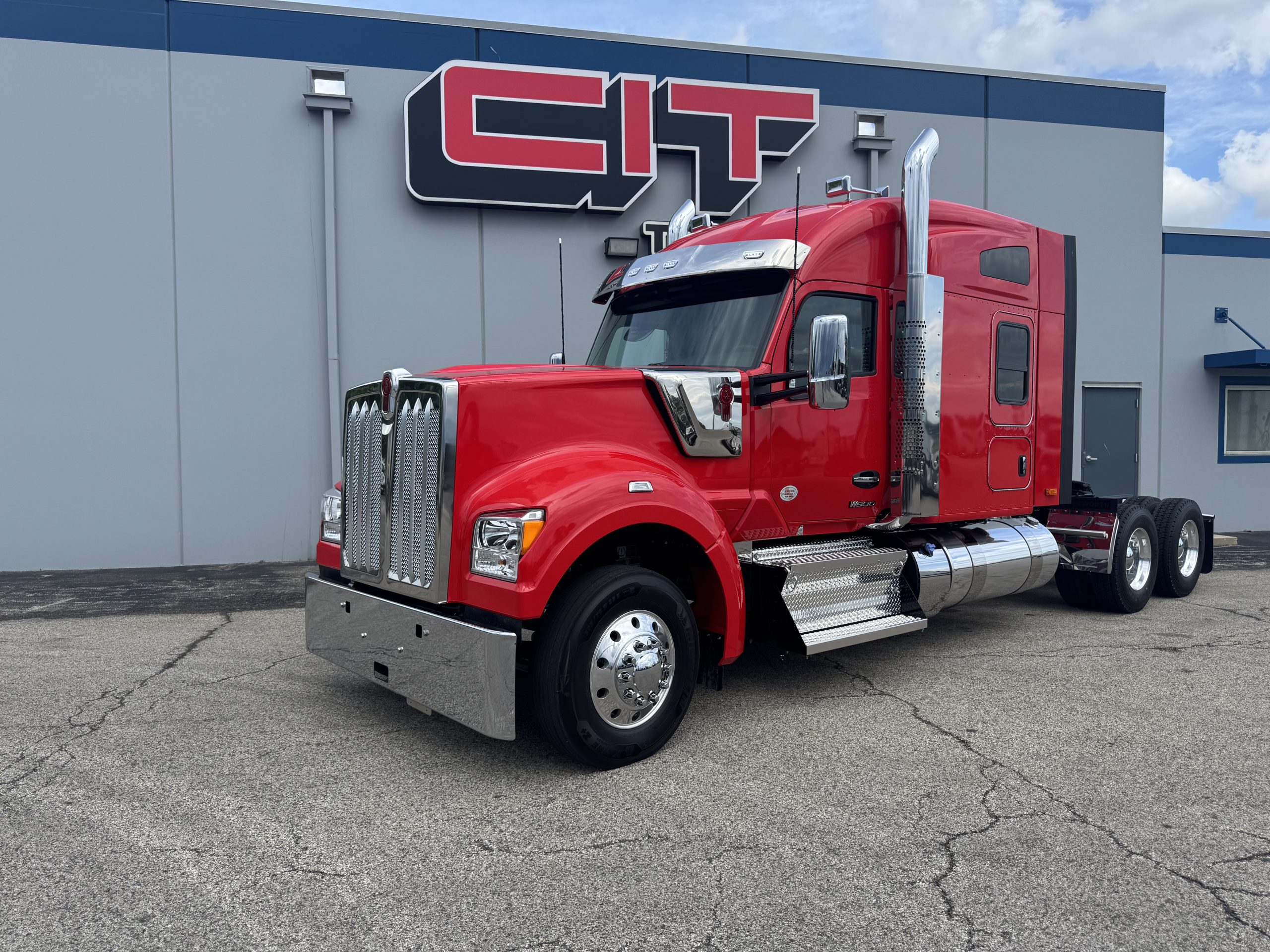 NEW 2027 KENWORTH W990 NEW 2027 KENWORTH W990 - image 1 of 6