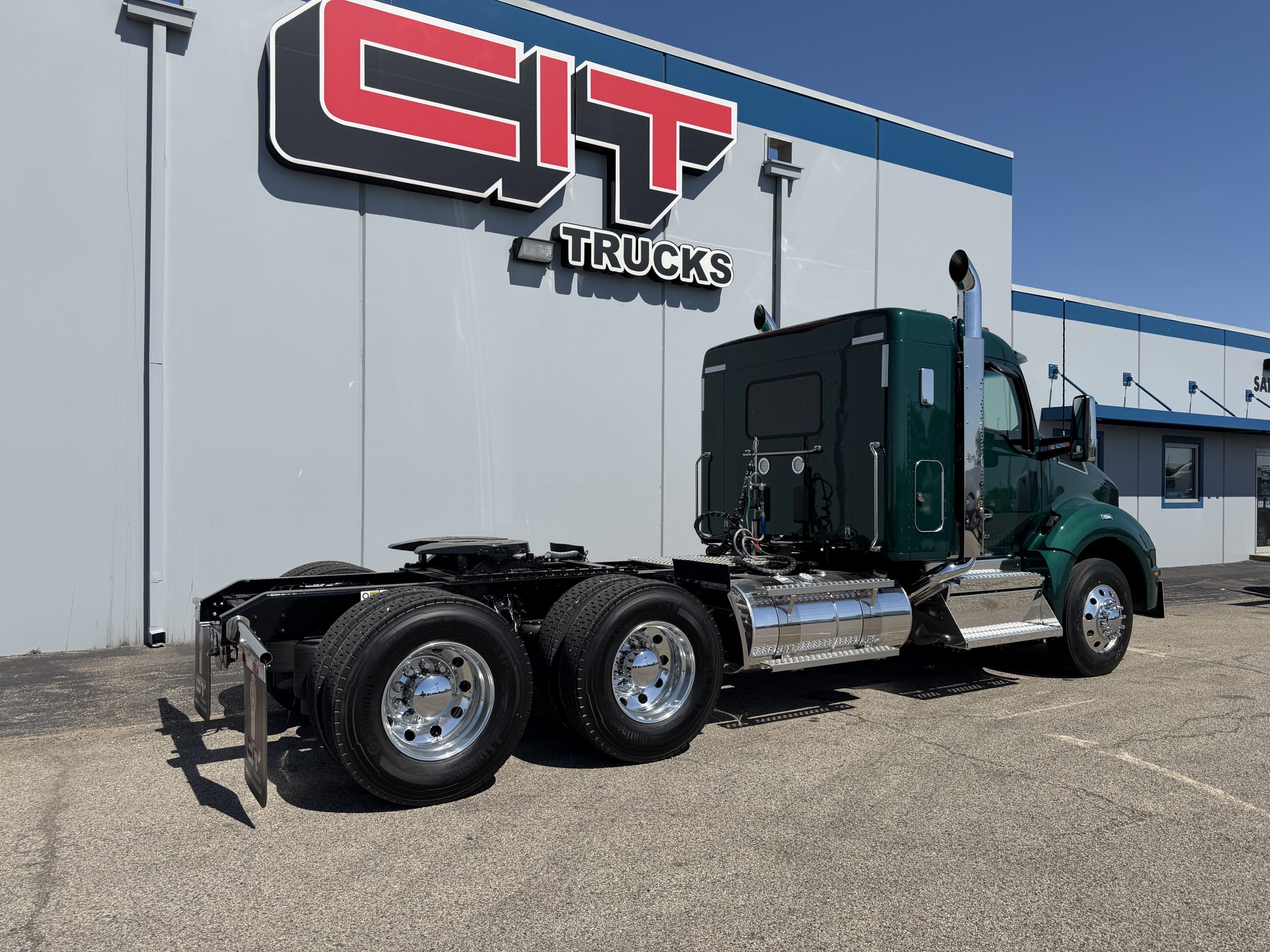 NEW 2027 KENWORTH T880 NEW 2027 KENWORTH T880 - image 4 of 6