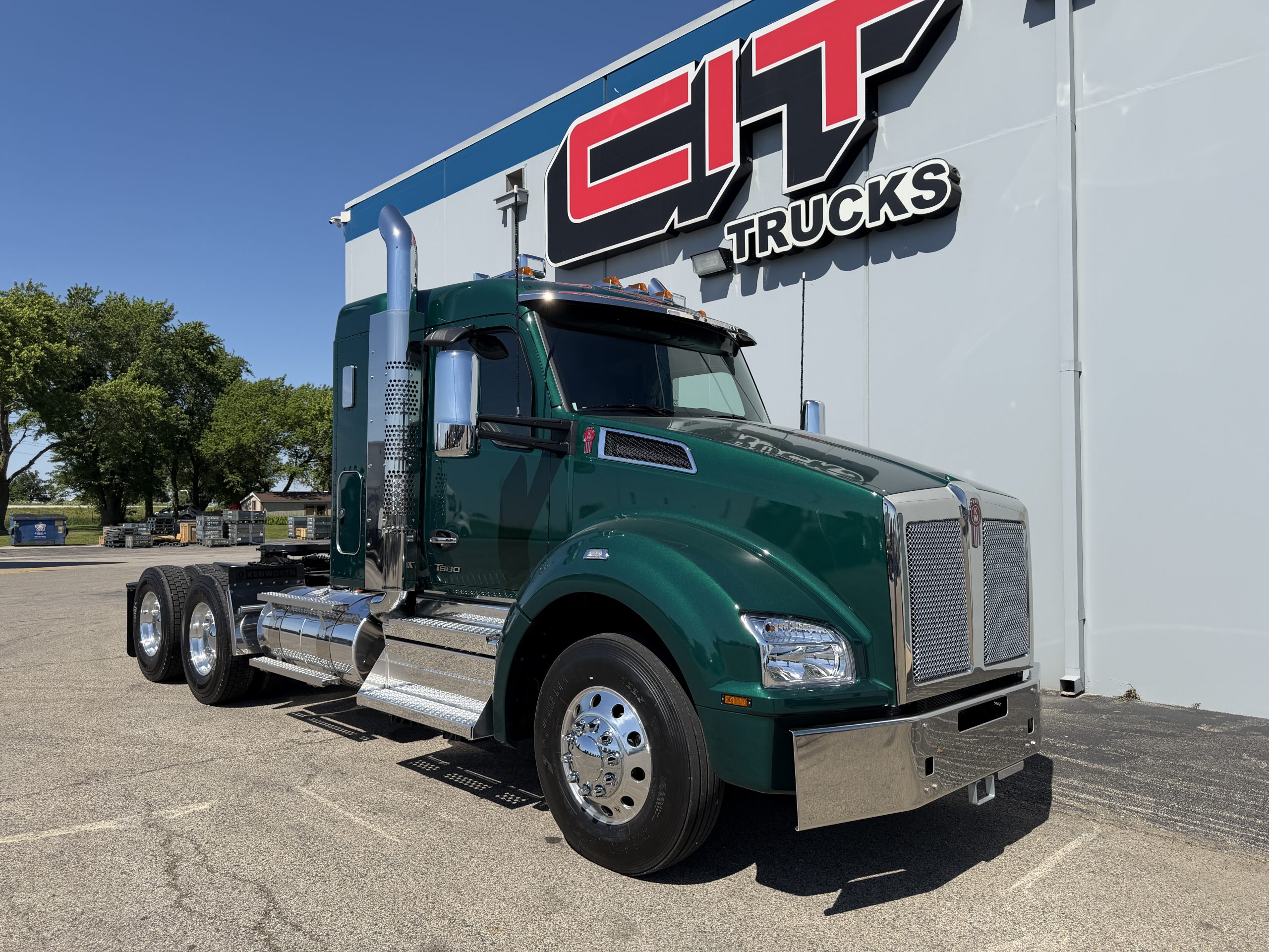 NEW 2027 KENWORTH T880 NEW 2027 KENWORTH T880 - image 3 of 6