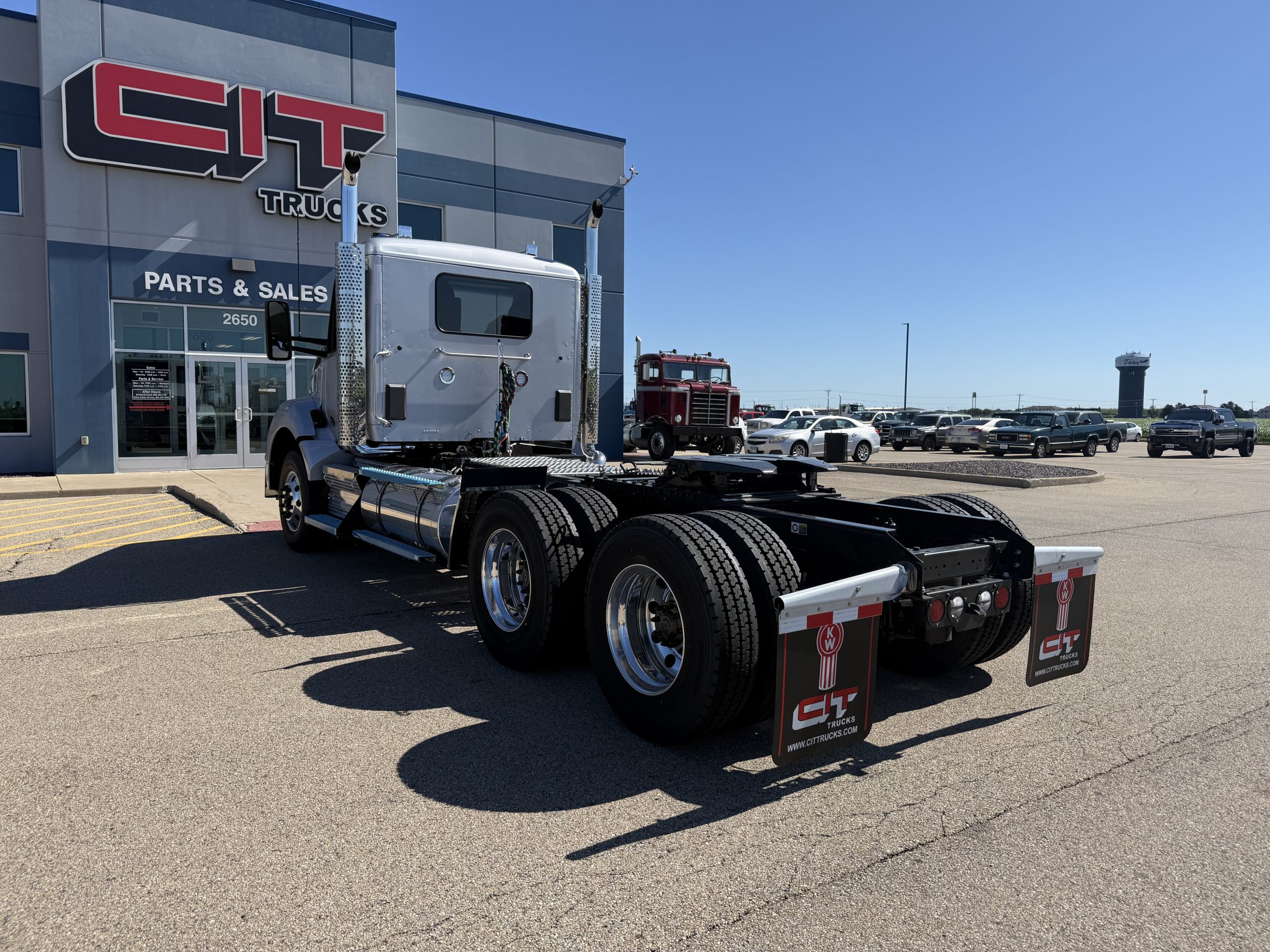 NEW 2027 KENWORTH T880 NEW 2027 KENWORTH T880 - image 4 of 6
