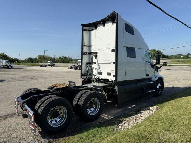 2027 Mack Pioneer in Grayslake, IL — photo 6