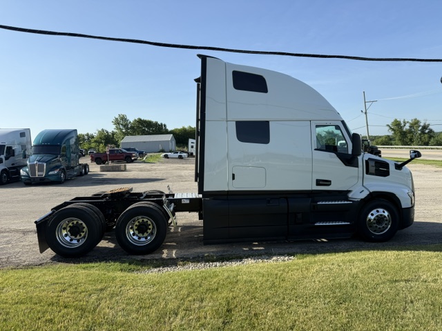 NEW 2027 MACK PIONEER - image 4 of 6