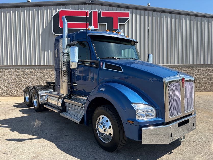 NEW 2027 KENWORTH T880 NEW 2027 KENWORTH T880 - image 3 of 6