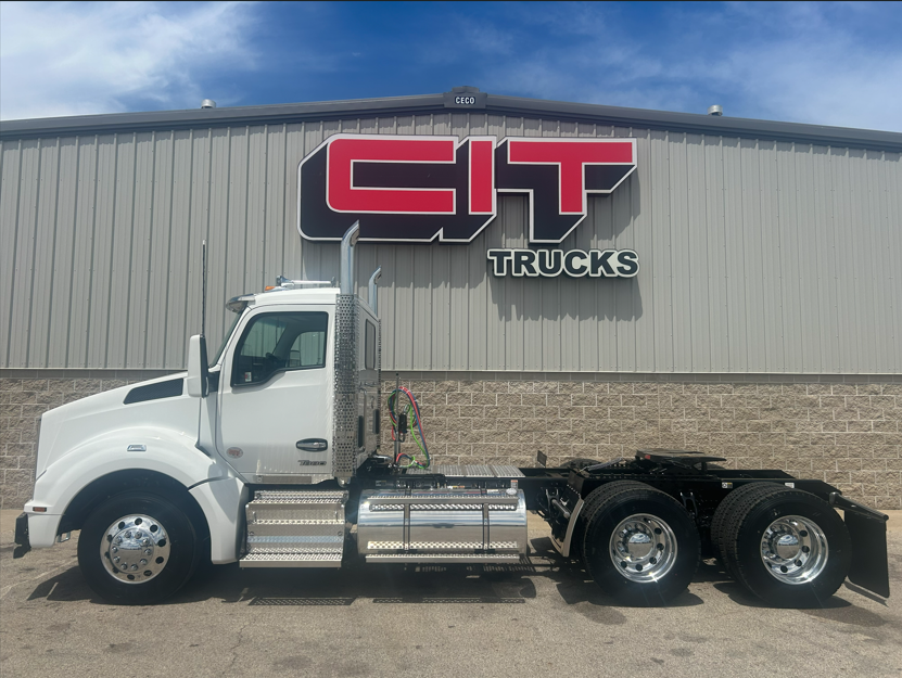 NEW 2027 KENWORTH T880 NEW 2027 KENWORTH T880 - image 6 of 6