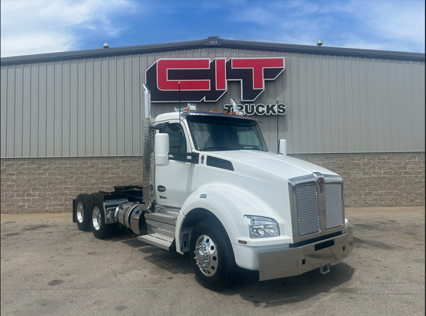 NEW 2027 KENWORTH T880 NEW 2027 KENWORTH T880 - image 3 of 6