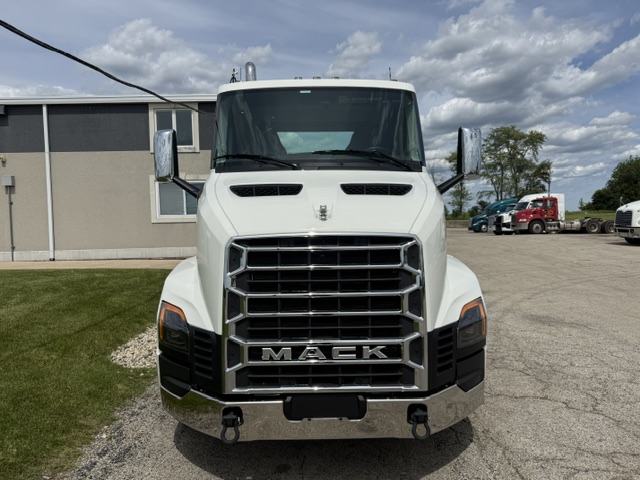 NEW 2027 MACK ANTHEM - image 2 of 6