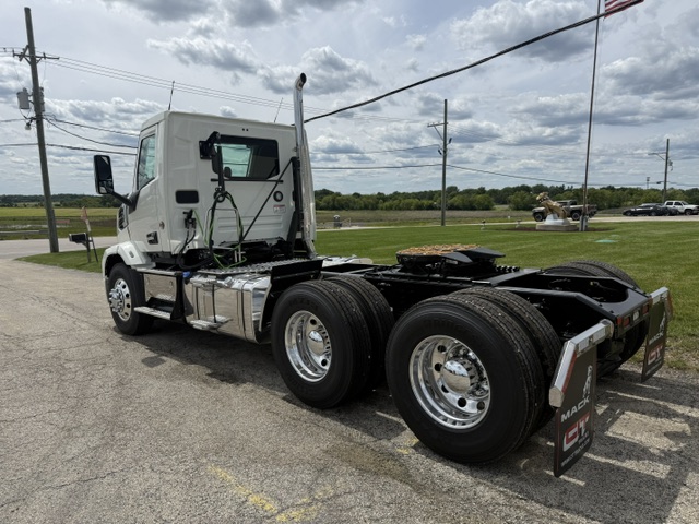 NEW 2027 MACK ANTHEM - image 4 of 6