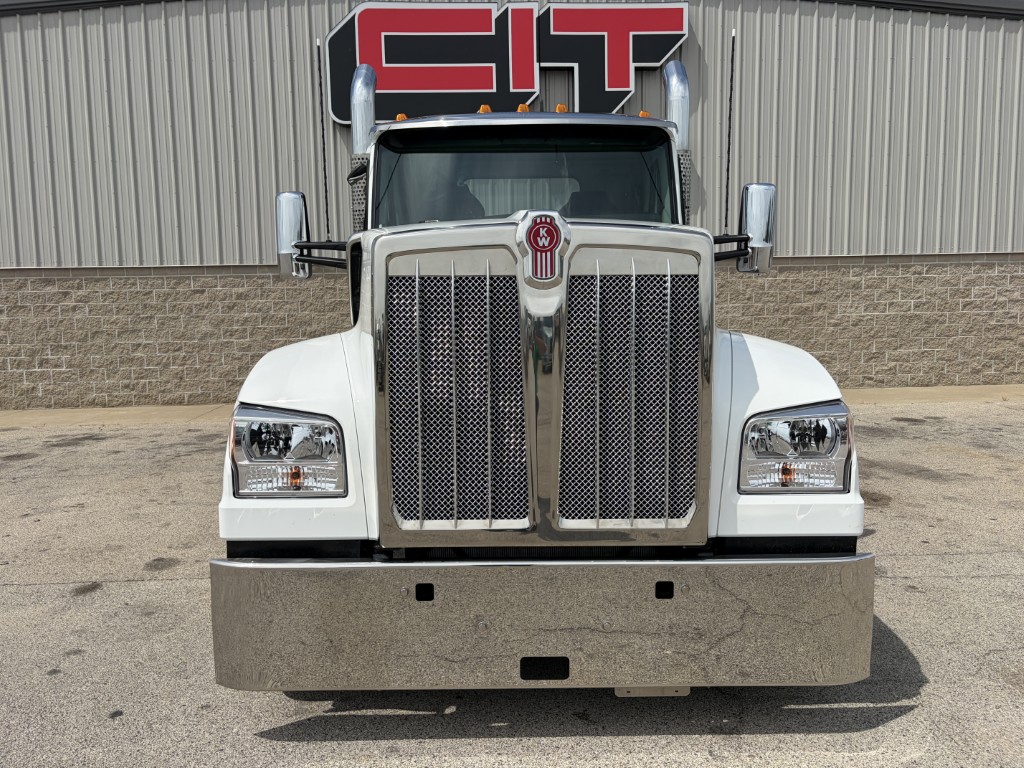 NEW 2027 KENWORTH W990 NEW 2027 KENWORTH W990 - image 2 of 6