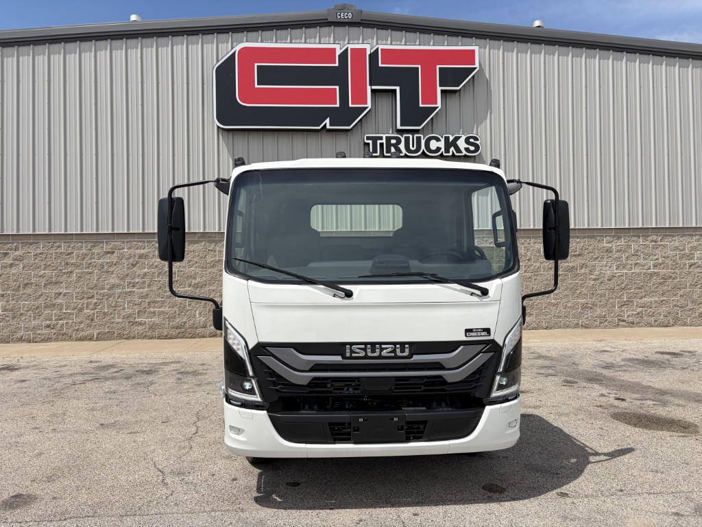 NEW 2025 ISUZU NPR-XD NEW 2025 ISUZU NPR-XD - image 2 of 6