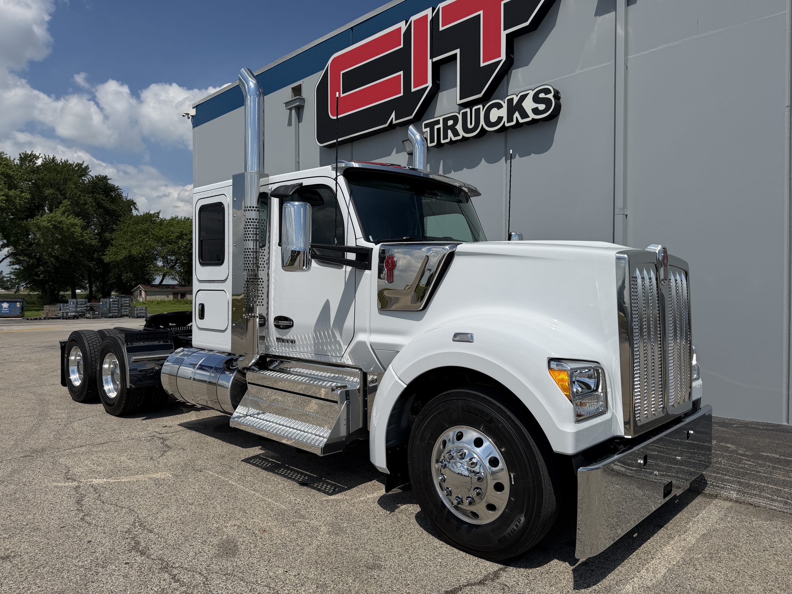 NEW 2027 KENWORTH W990 NEW 2027 KENWORTH W990 - image 3 of 6