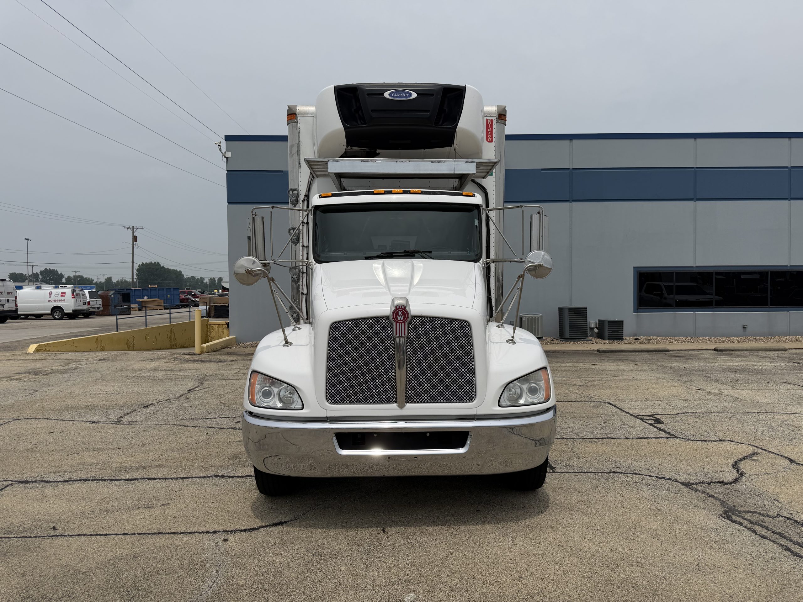 2019 Kenworth T370 in Springfield, IL — photo 2