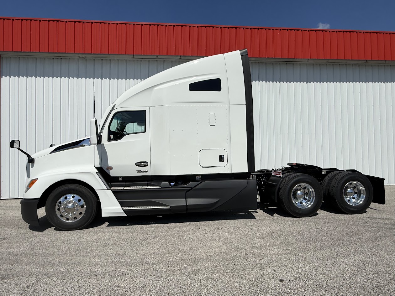 NEW 2027 KENWORTH T680 NEW 2027 KENWORTH T680 - image 5 of 6