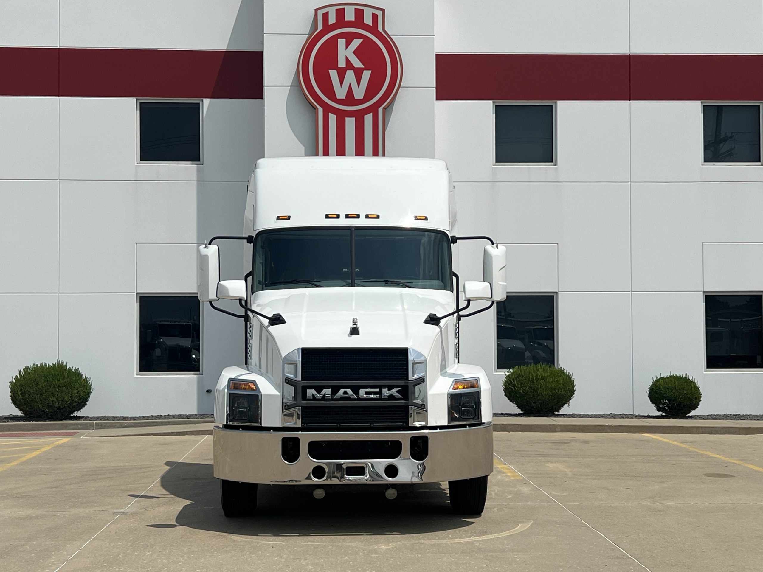 2023 Mack Anthem in Troy, IL — photo 2