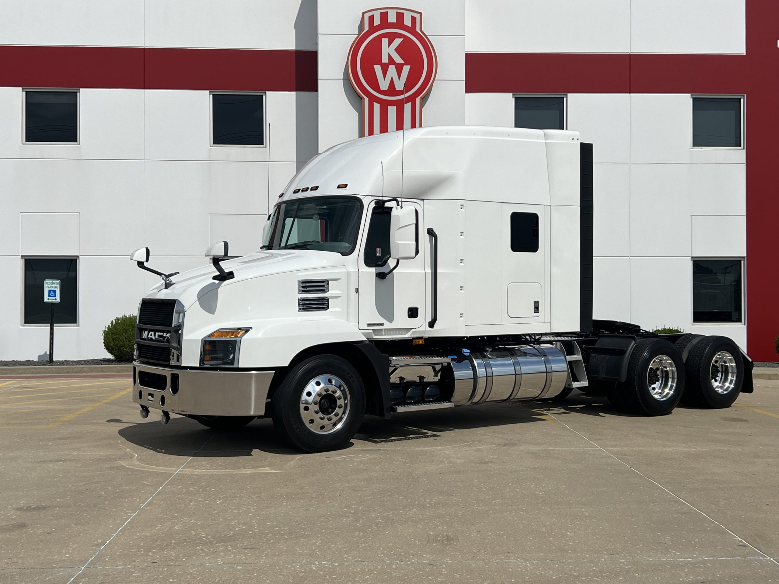 2023 Mack Anthem in Troy, IL
