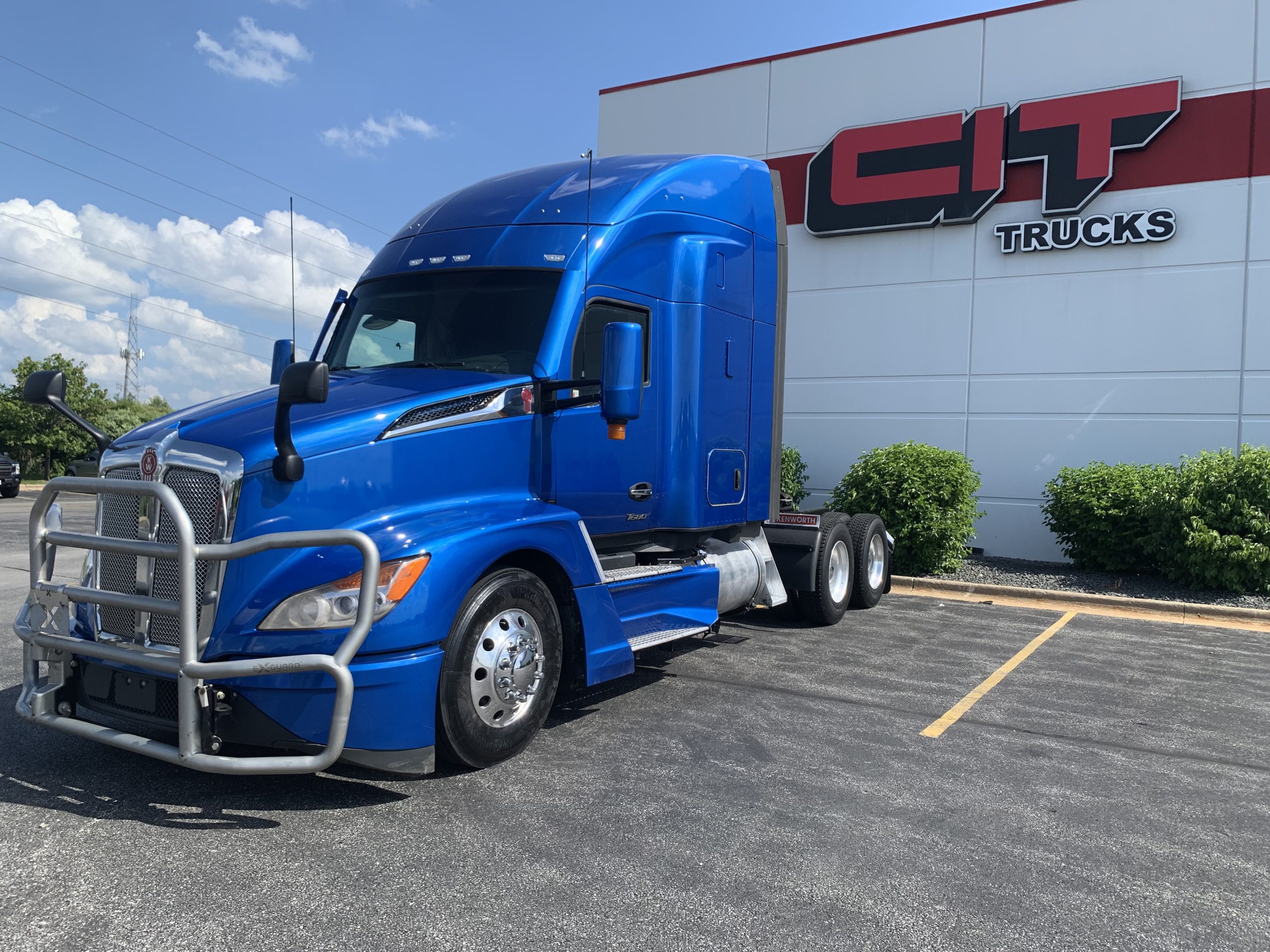 2023 Kenworth T680 in Mokena, IL