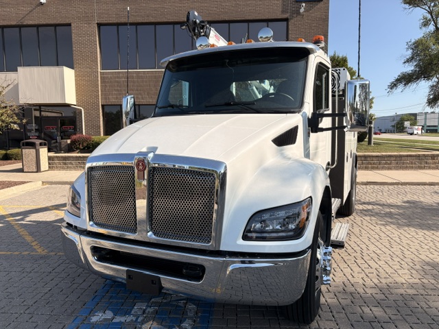 NEW 2027 KENWORTH T380 NEW 2027 KENWORTH T380 - image 1 of 6