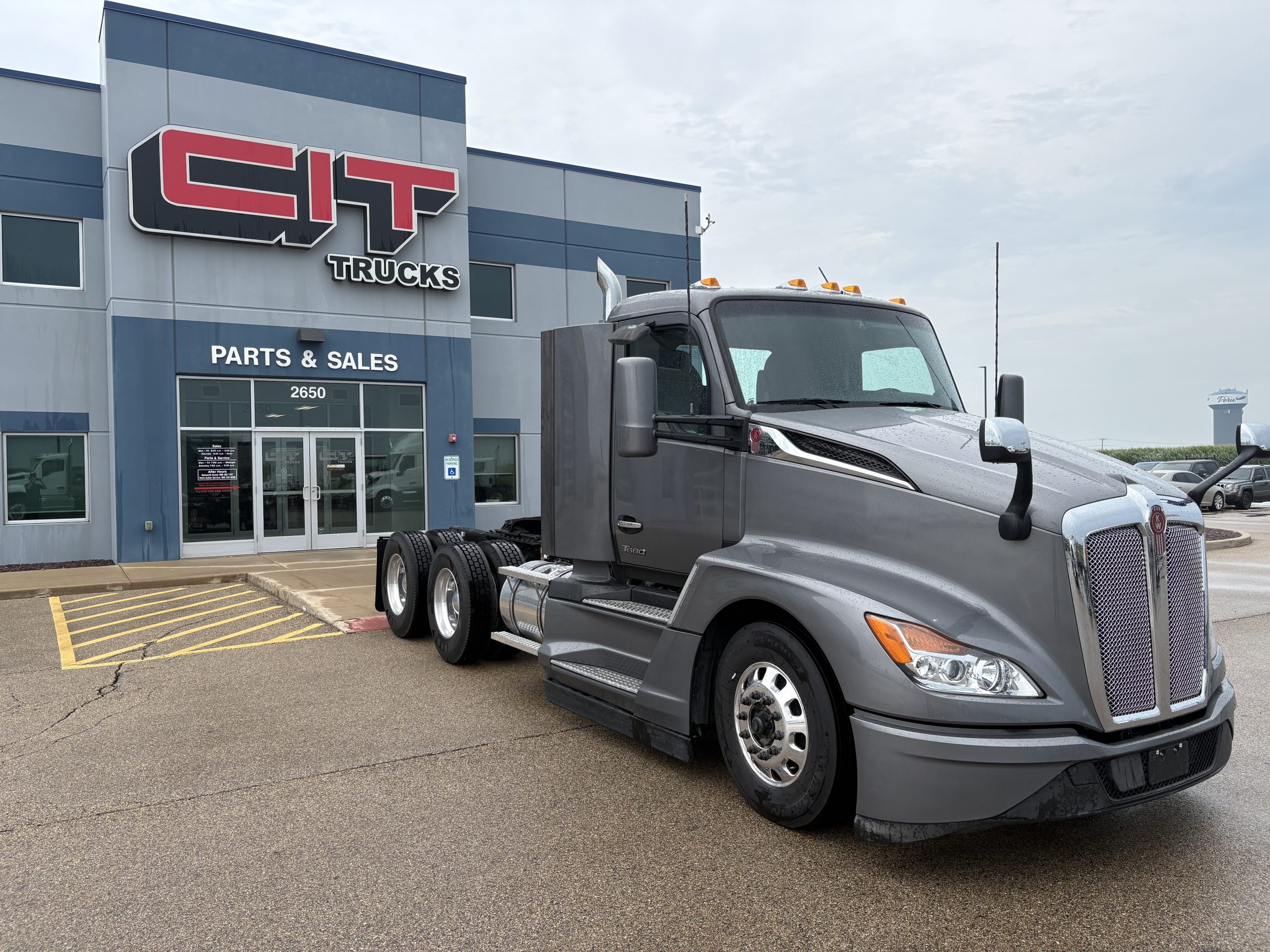 2024 Kenworth T680 in Peru, IL — photo 3