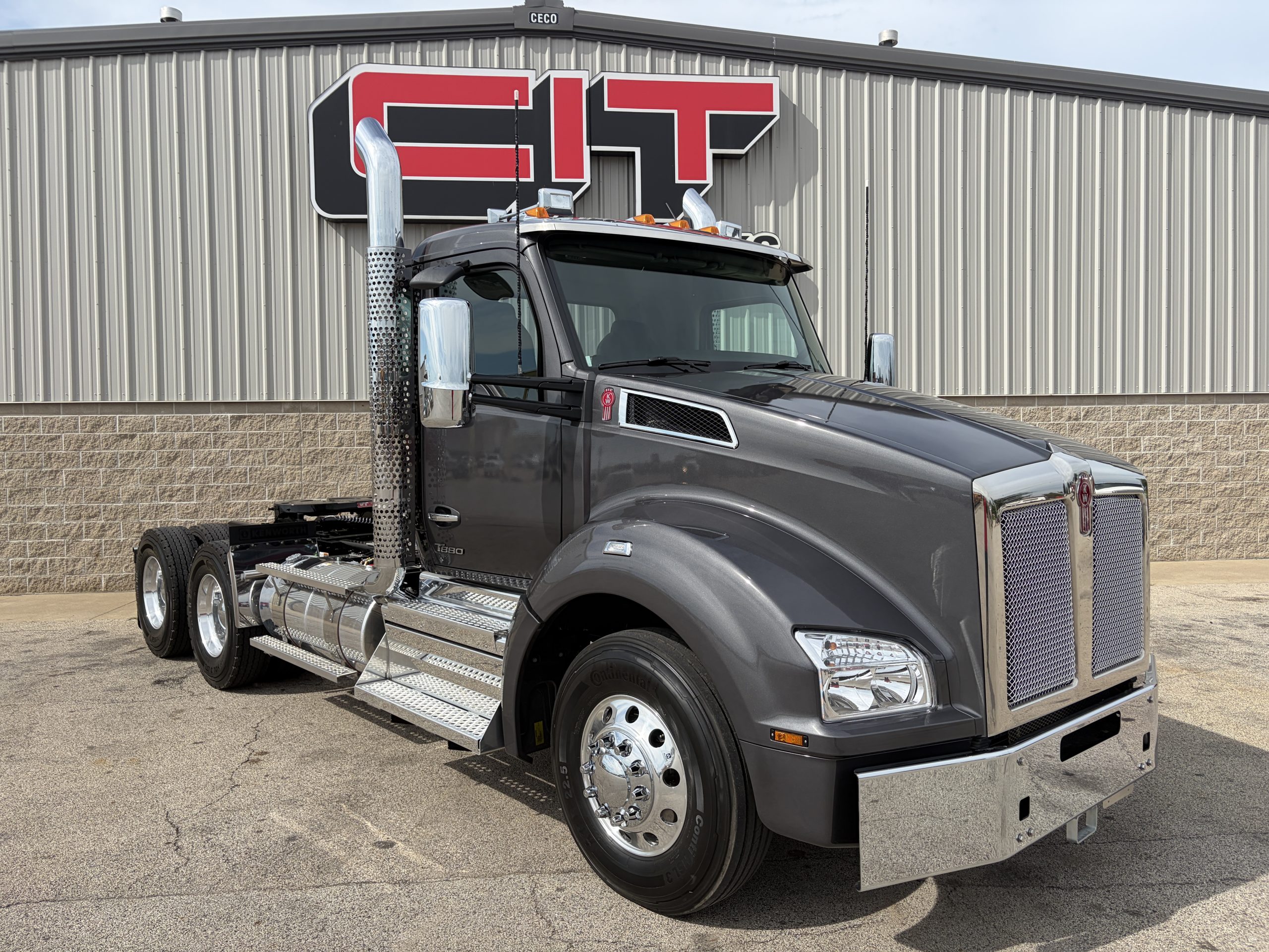 NEW 2027 KENWORTH T880 NEW 2027 KENWORTH T880 - image 3 of 6