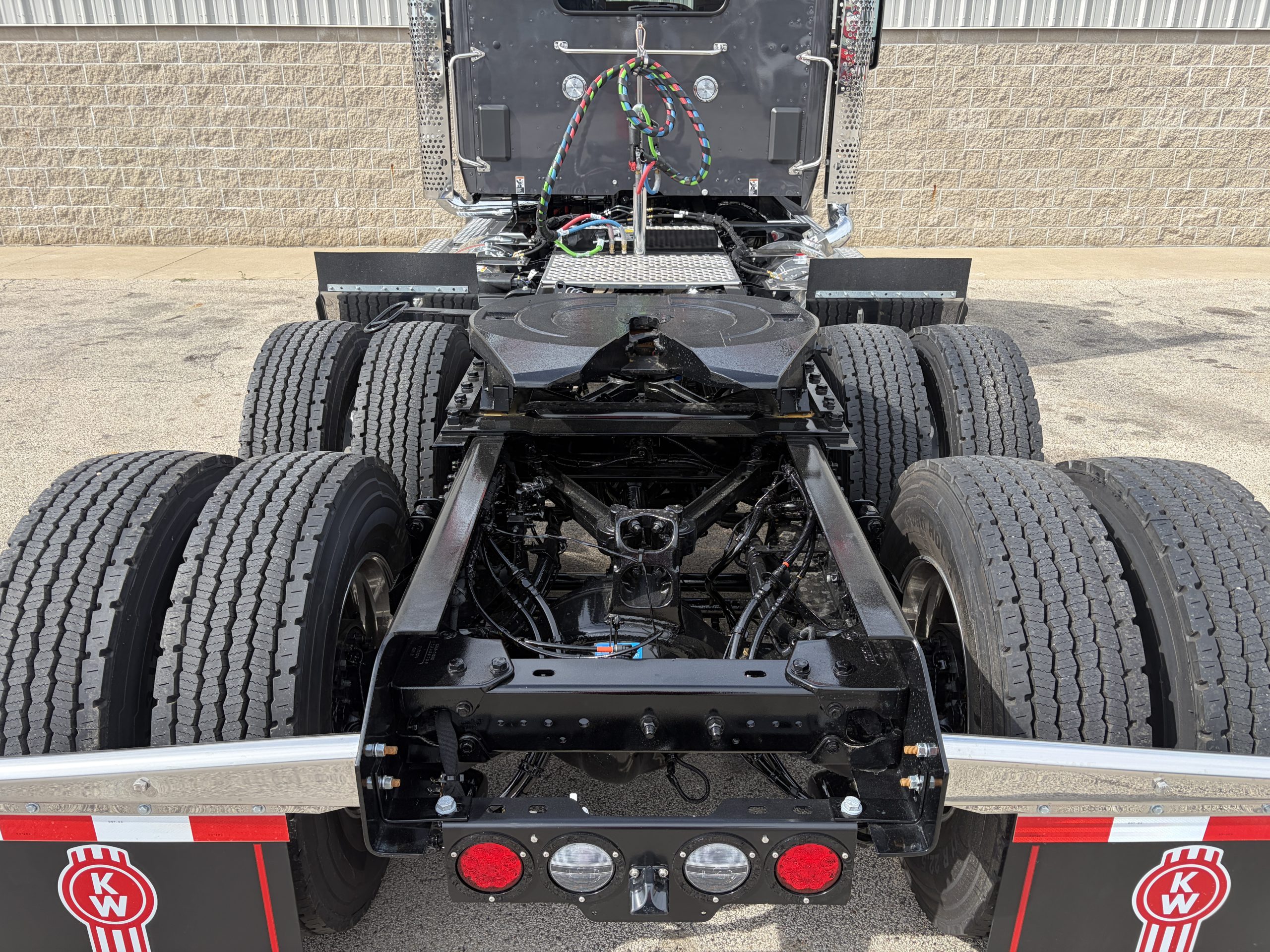 NEW 2027 KENWORTH T880 NEW 2027 KENWORTH T880 - image 5 of 6