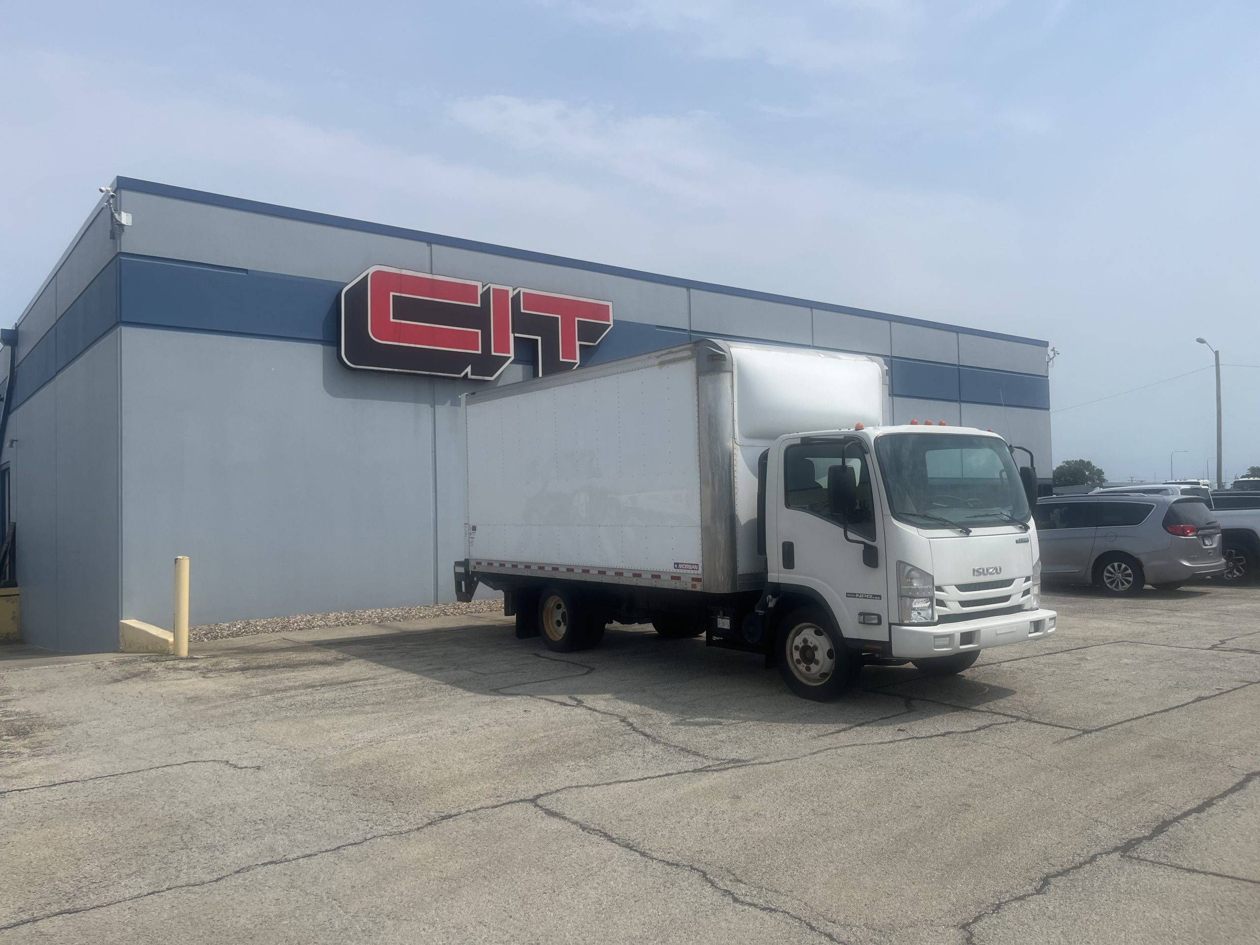 2017 ISUZU NPRHD 2017 ISUZU NPRHD - image 3 of 6