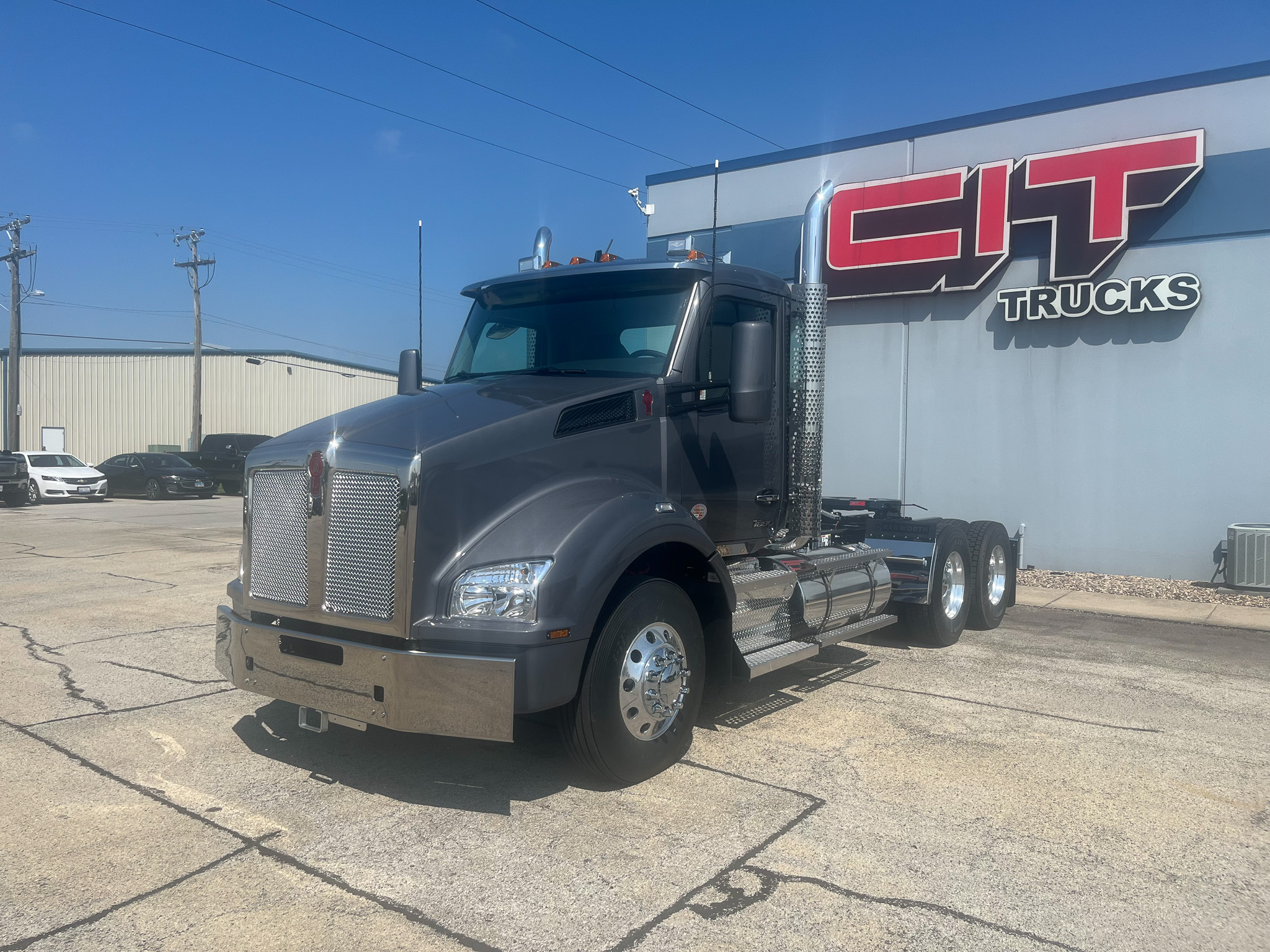 NEW 2027 KENWORTH T880 NEW 2027 KENWORTH T880 - image 1 of 6