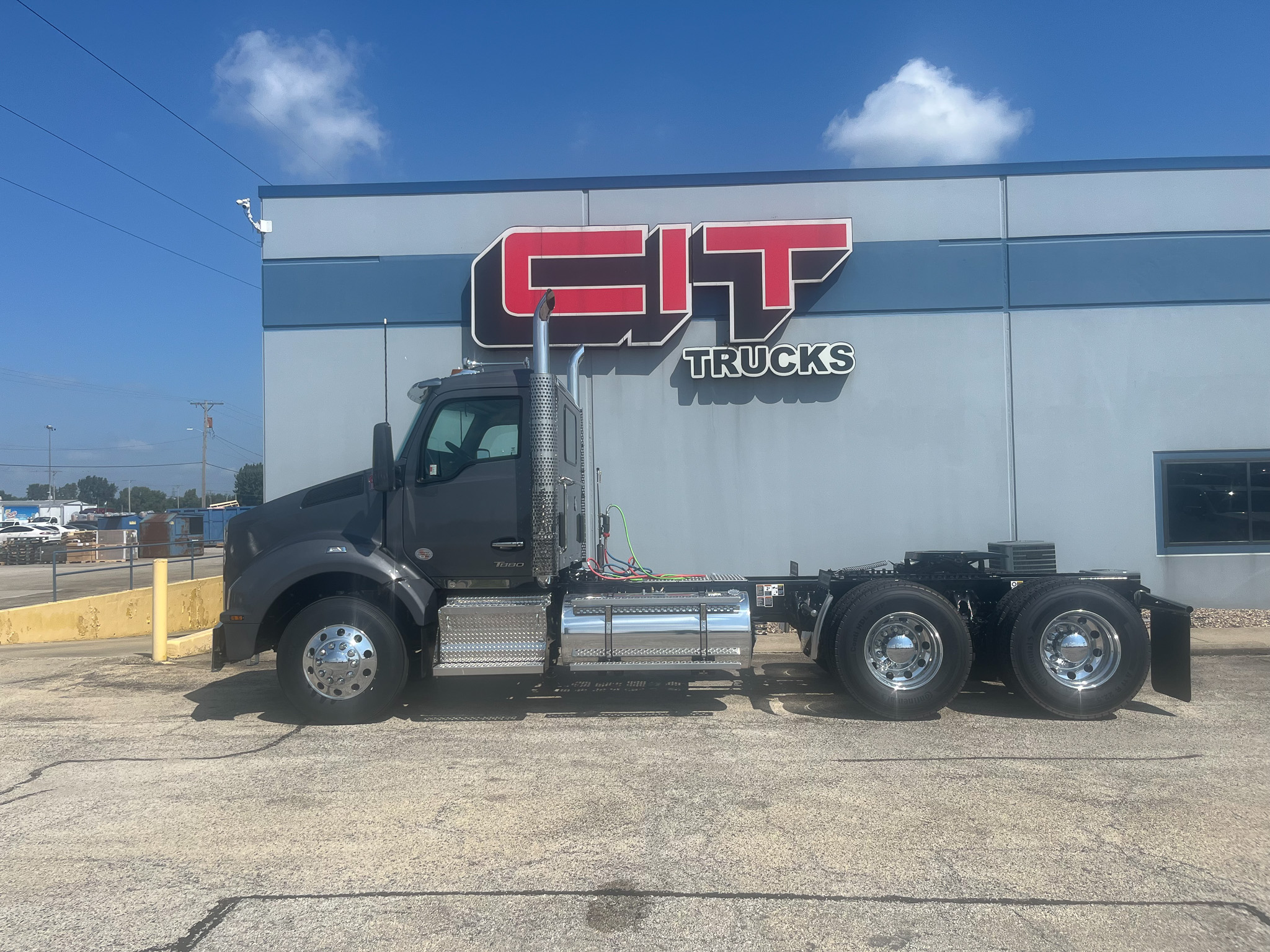 NEW 2027 KENWORTH T880 NEW 2027 KENWORTH T880 - image 6 of 6