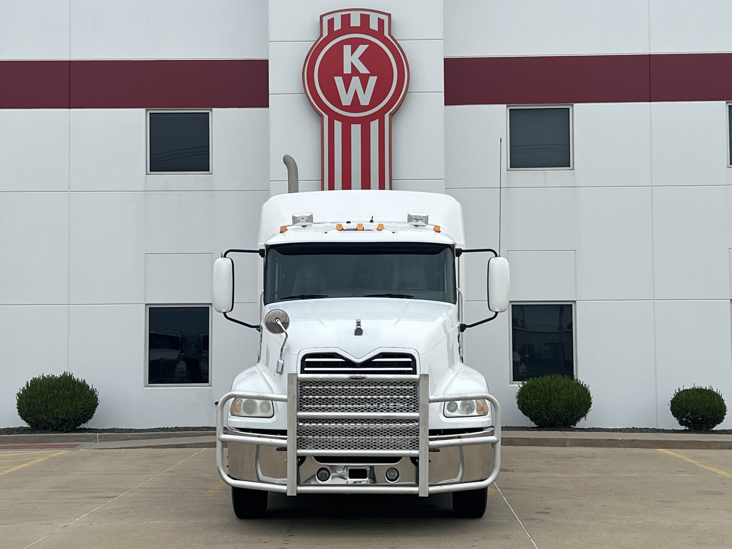 2019 MACK CXU613 2019 MACK CXU613 - image 2 of 6