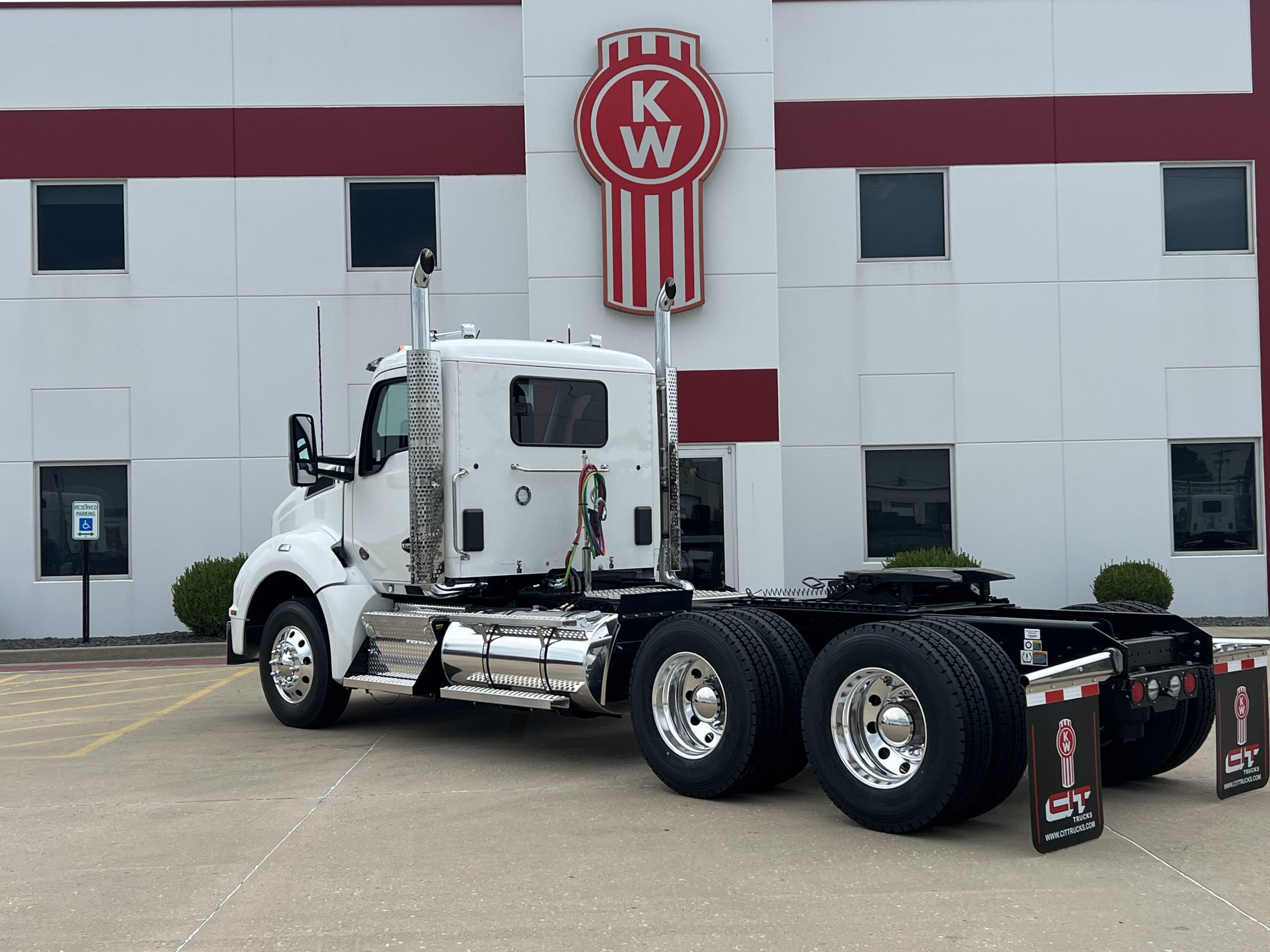 NEW 2027 KENWORTH T880 NEW 2027 KENWORTH T880 - image 6 of 6