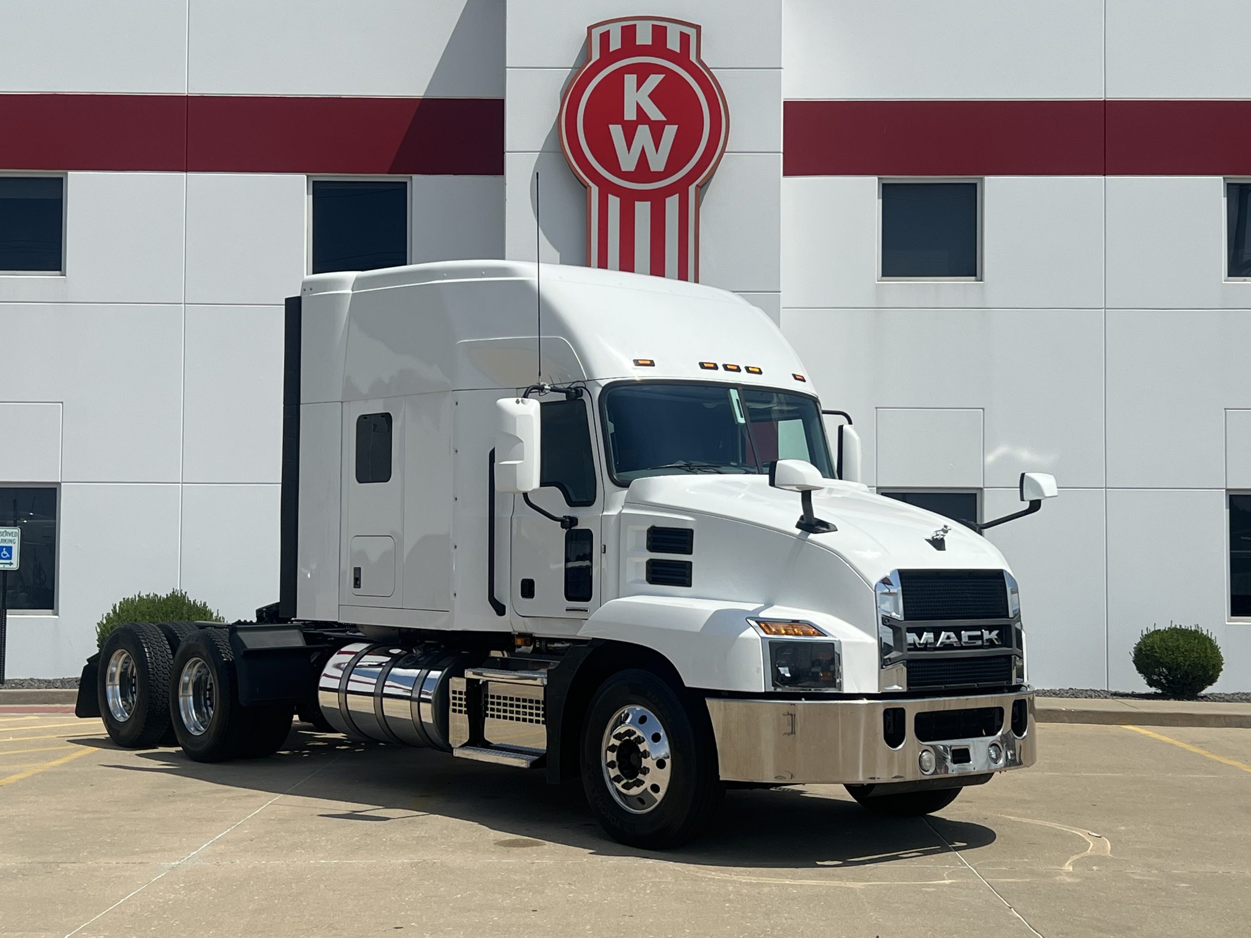 2023 MACK ANTHEM 2023 MACK ANTHEM - image 3 of 6