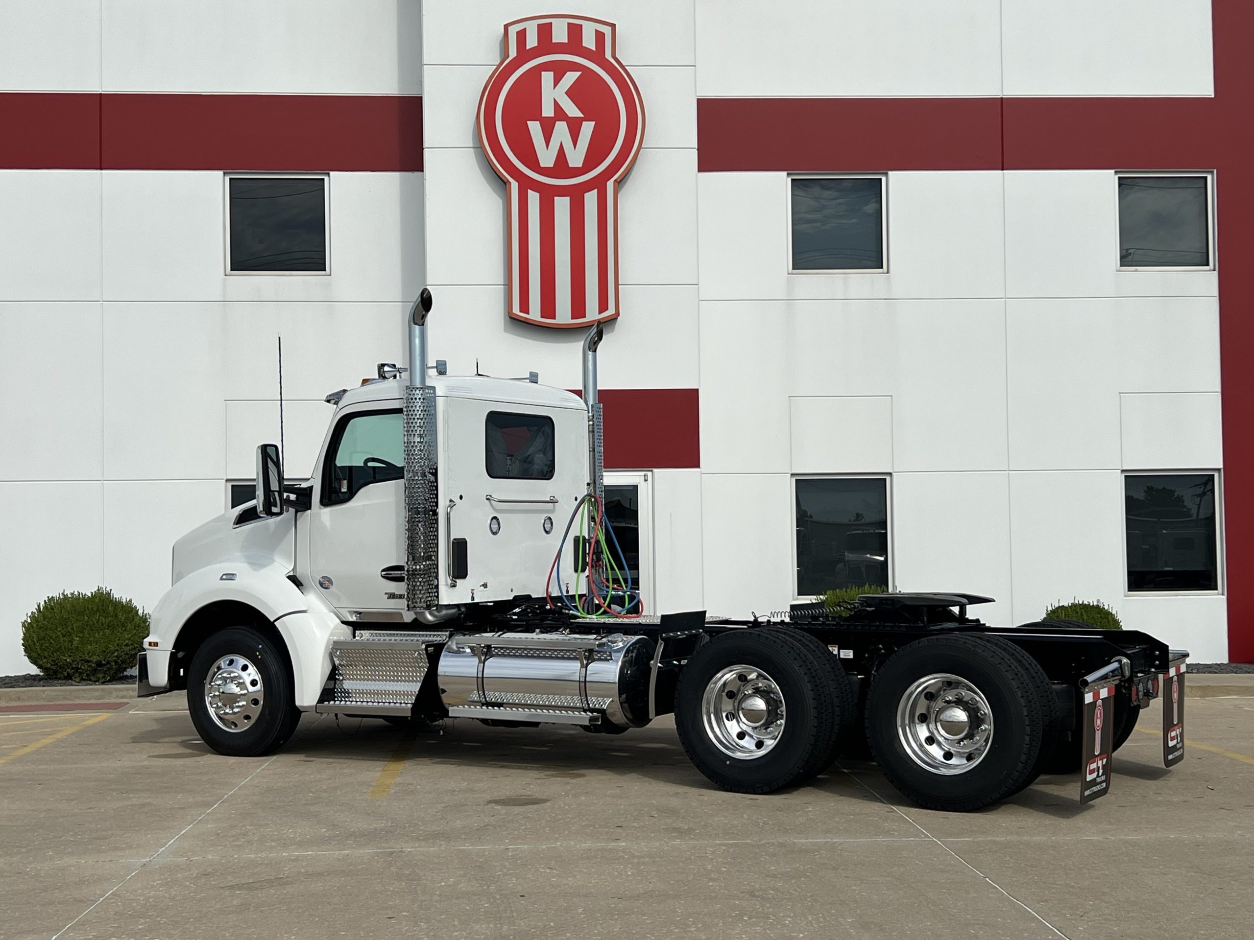 NEW 2027 KENWORTH T880 NEW 2027 KENWORTH T880 - image 6 of 6