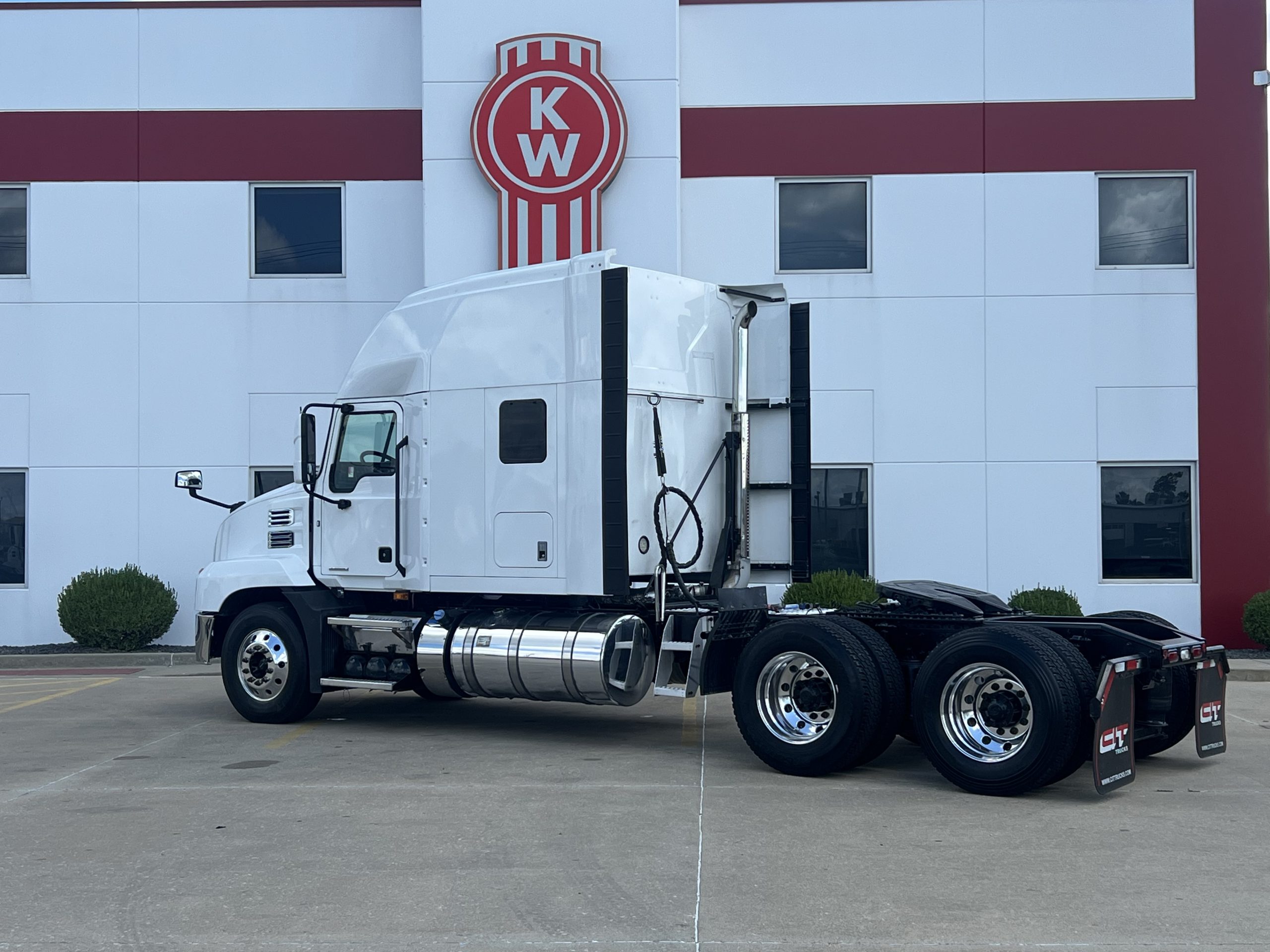 2023 MACK ANTHEM - image 6 of 6