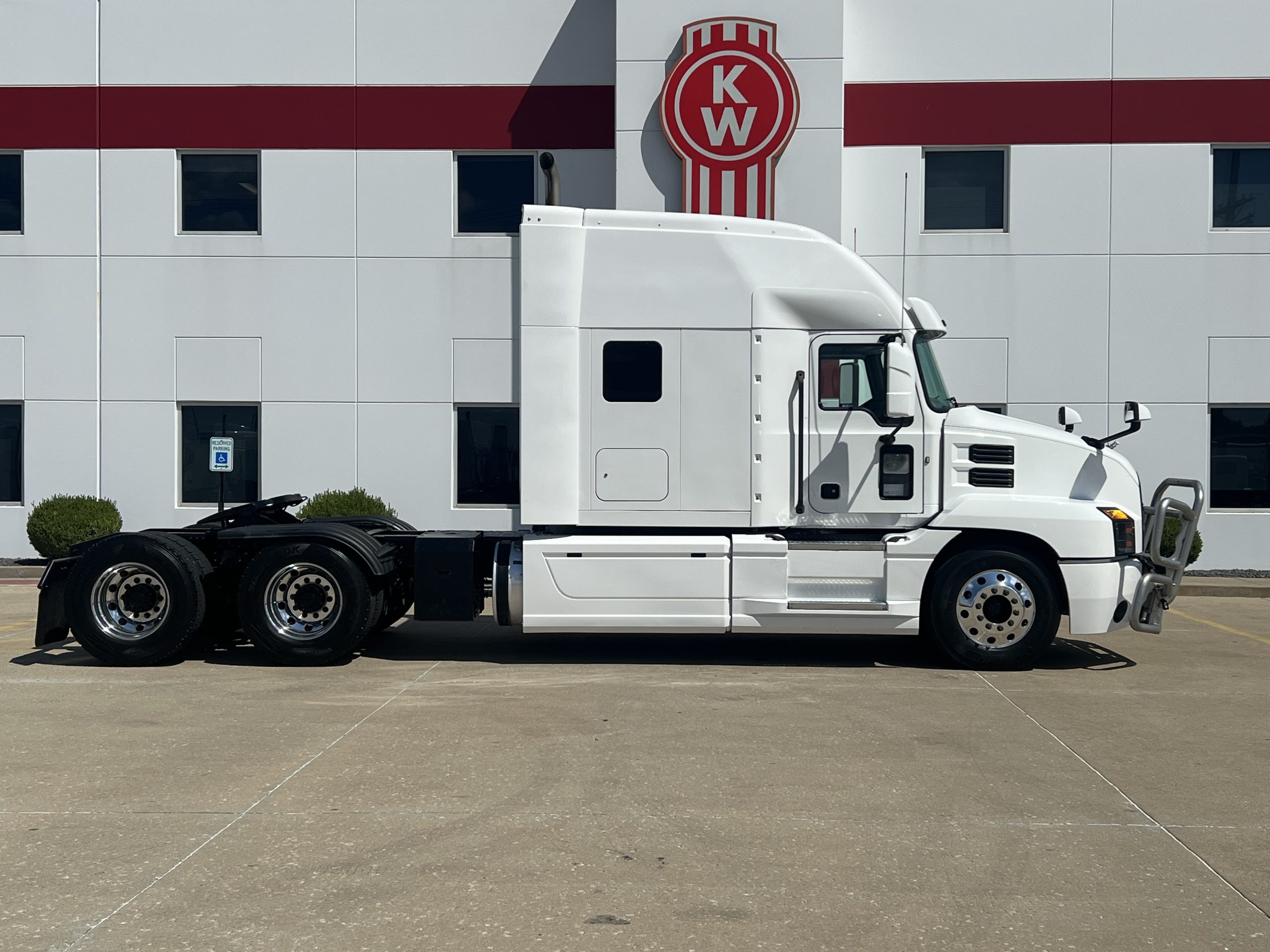 2020 Mack Anthem in Troy, IL — photo 4