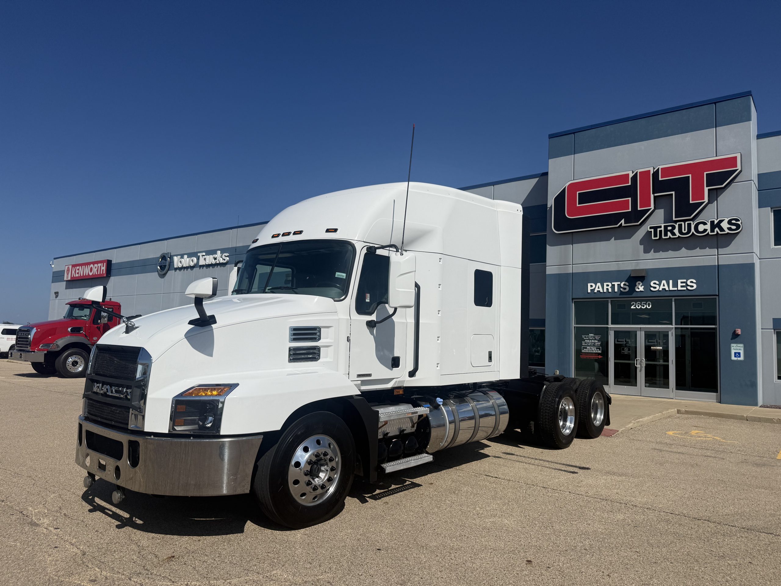 2023 MACK ANTHEM 2023 MACK ANTHEM - image 1 of 6
