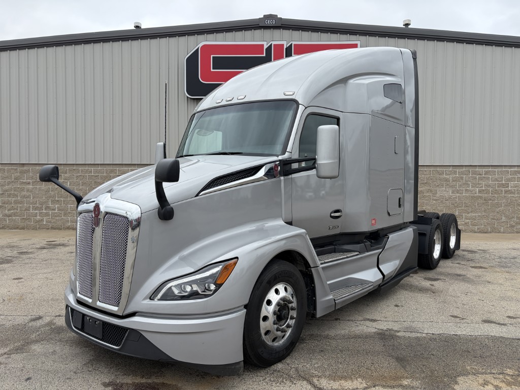 2023 Kenworth T680 in Morton, IL