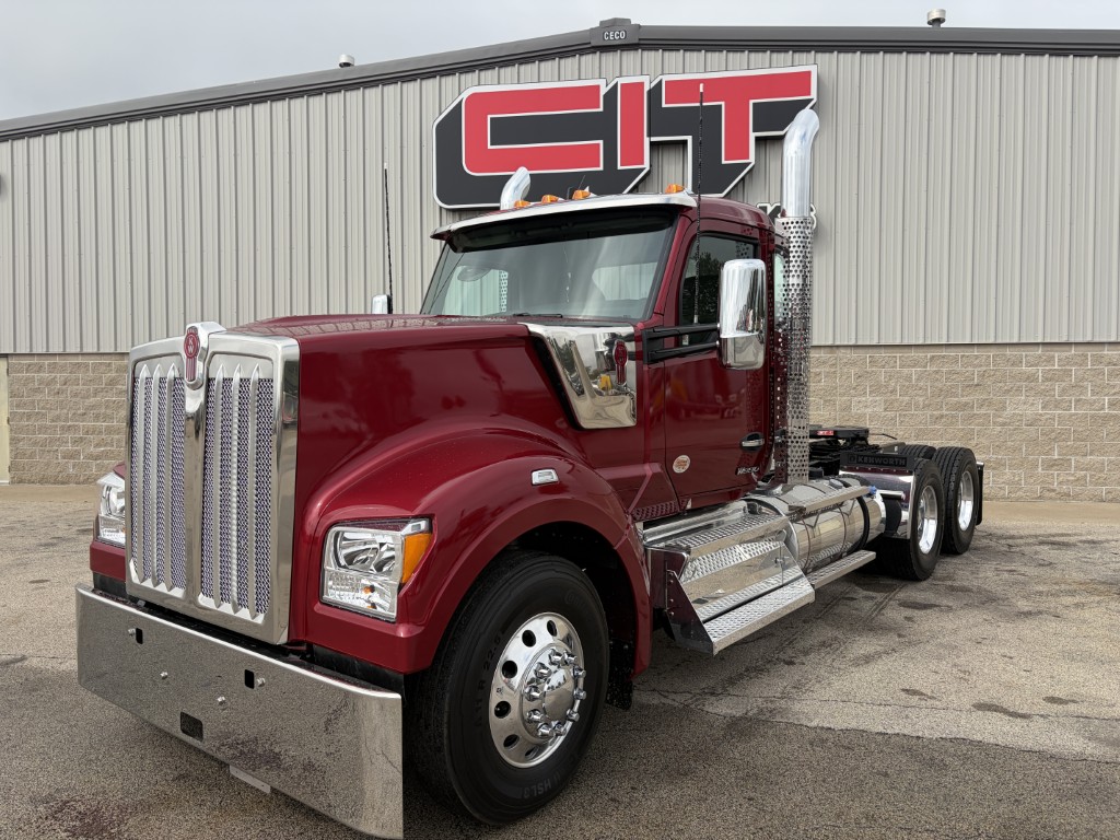 NEW 2027 KENWORTH W990 - image 1 of 6