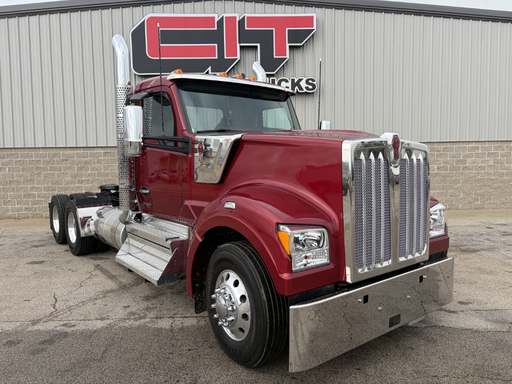NEW 2027 KENWORTH W990 - image 3 of 6